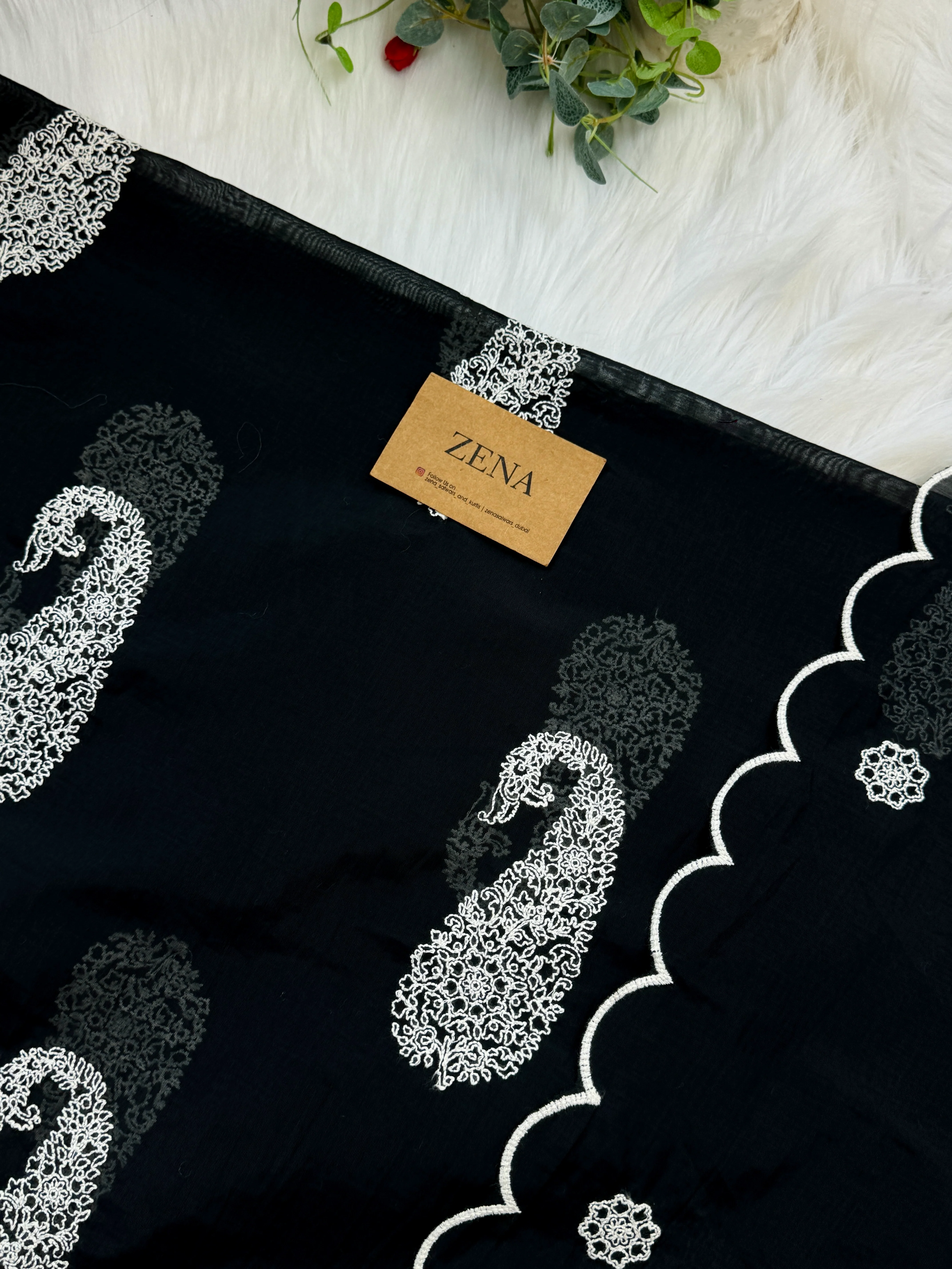 🌟 Mul Chanderi Embroidered Unstitched Suit - Image 5