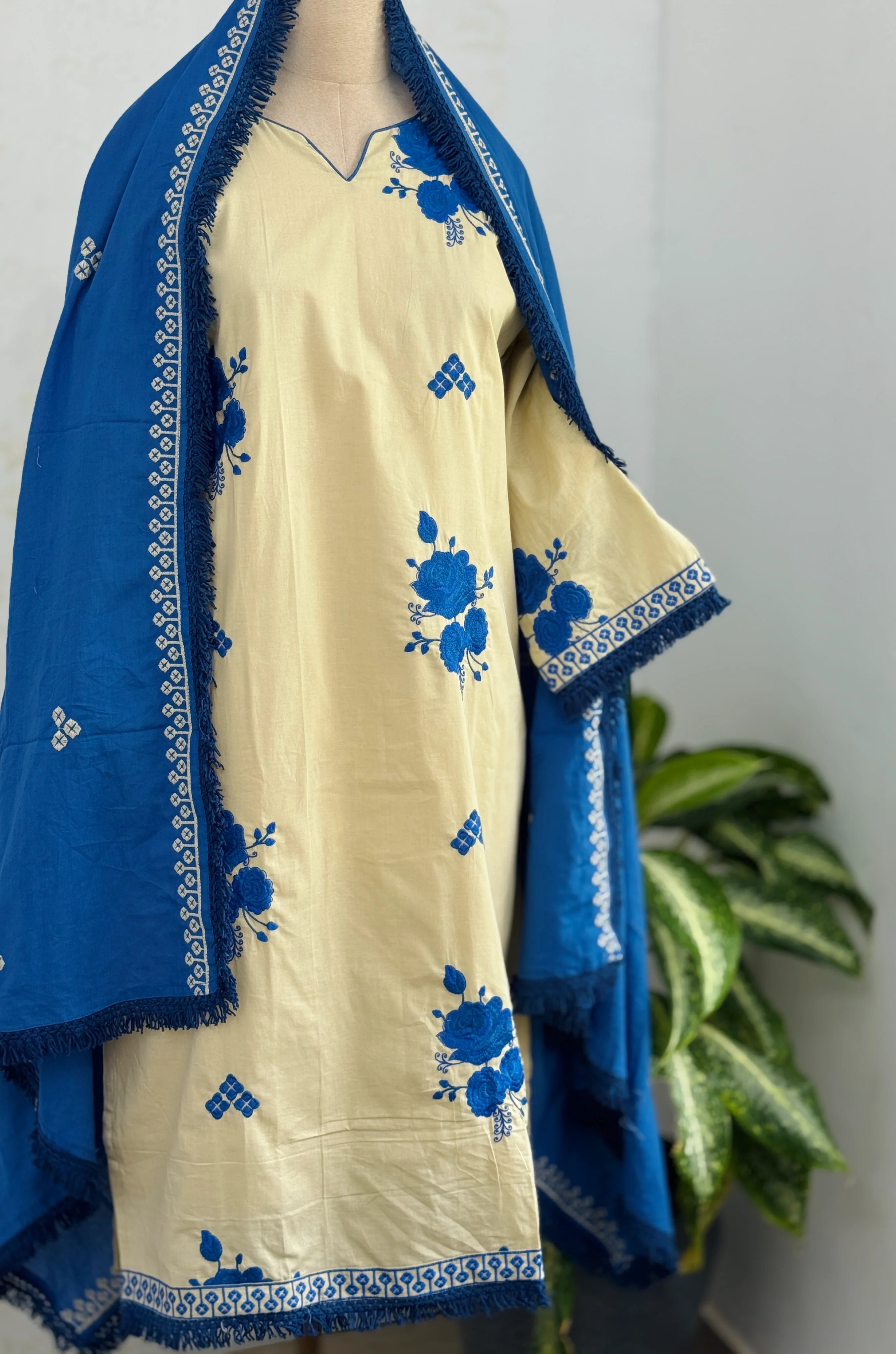 🌸 Premium Mul Cotton Embroidered Anarkali Set 🌸 - Image 2
