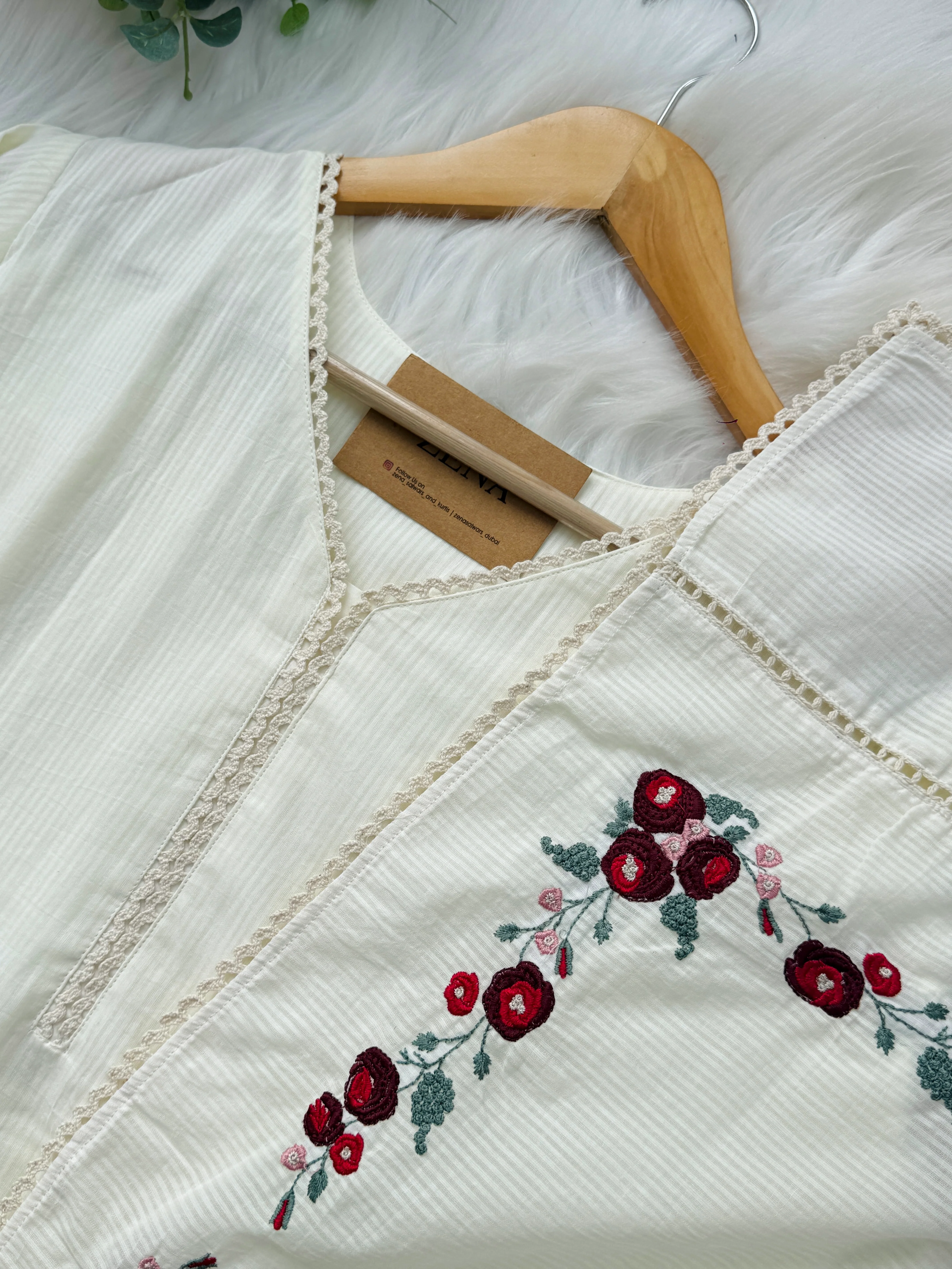 🌸 Pure Cotton Embroidered Kurti Set 🌸 - Image 4