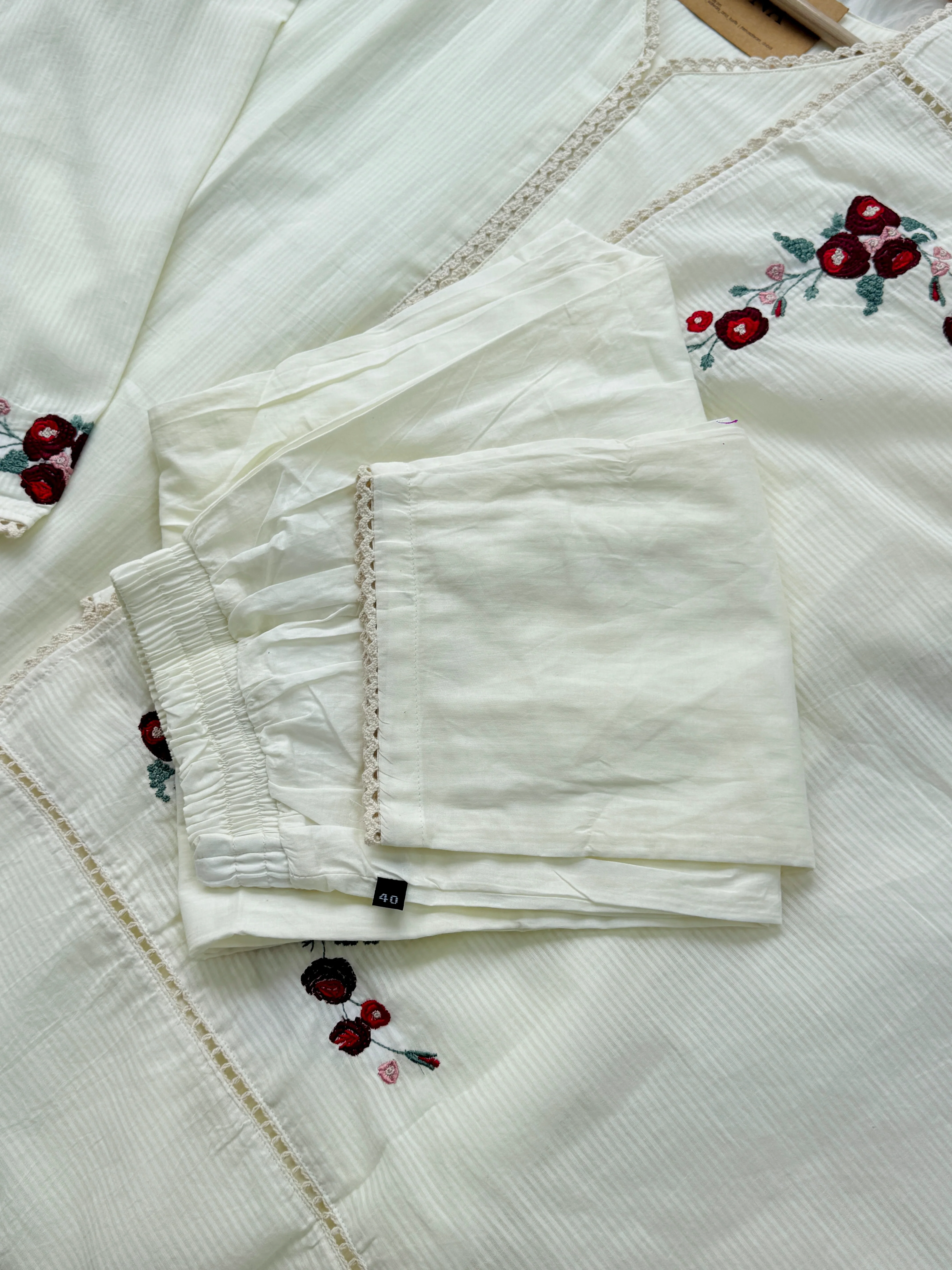 🌸 Pure Cotton Embroidered Kurti Set 🌸 - Image 7