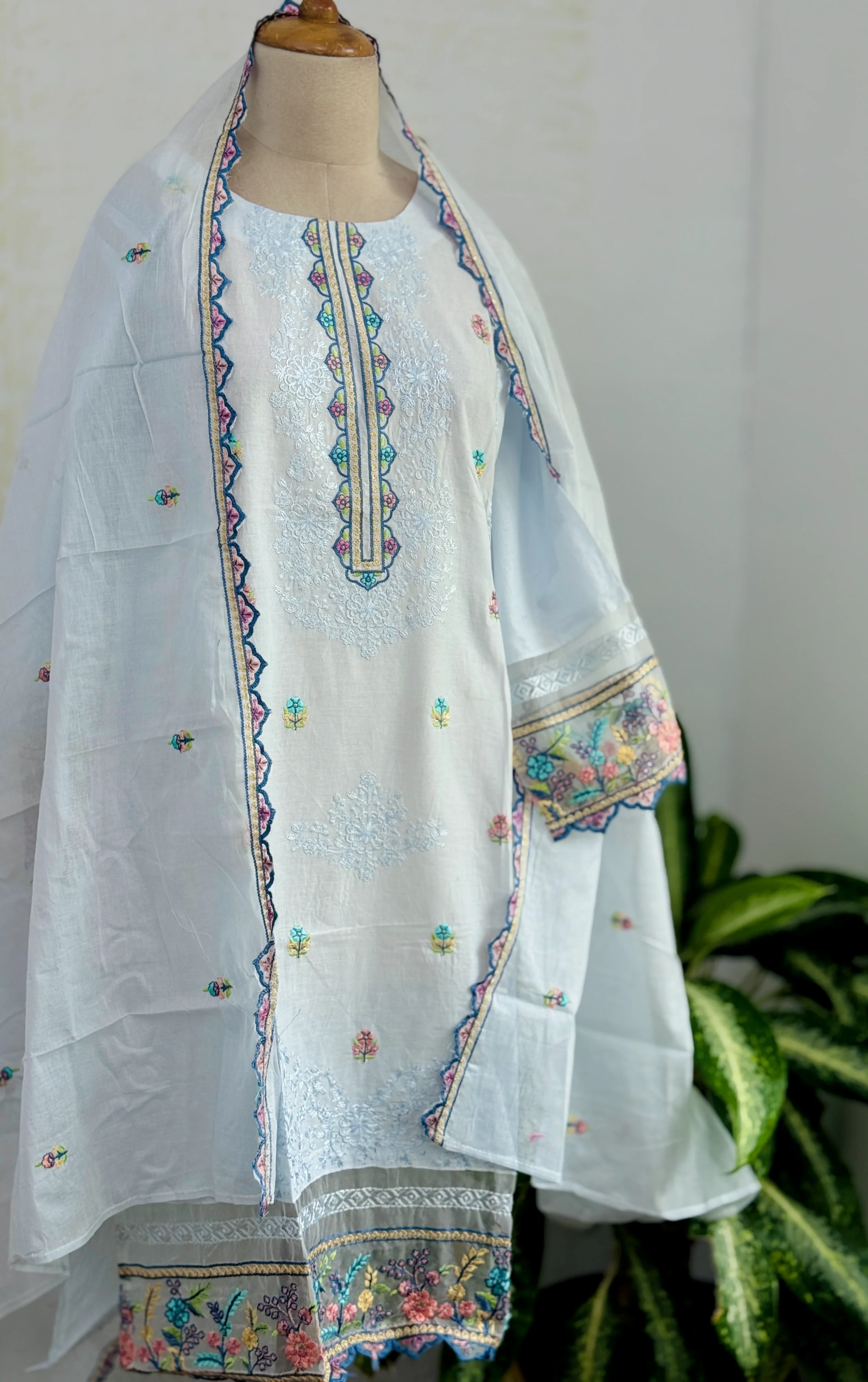 π Pure Cotton Pakistani Kurti Set with Embroidery π - Image 2