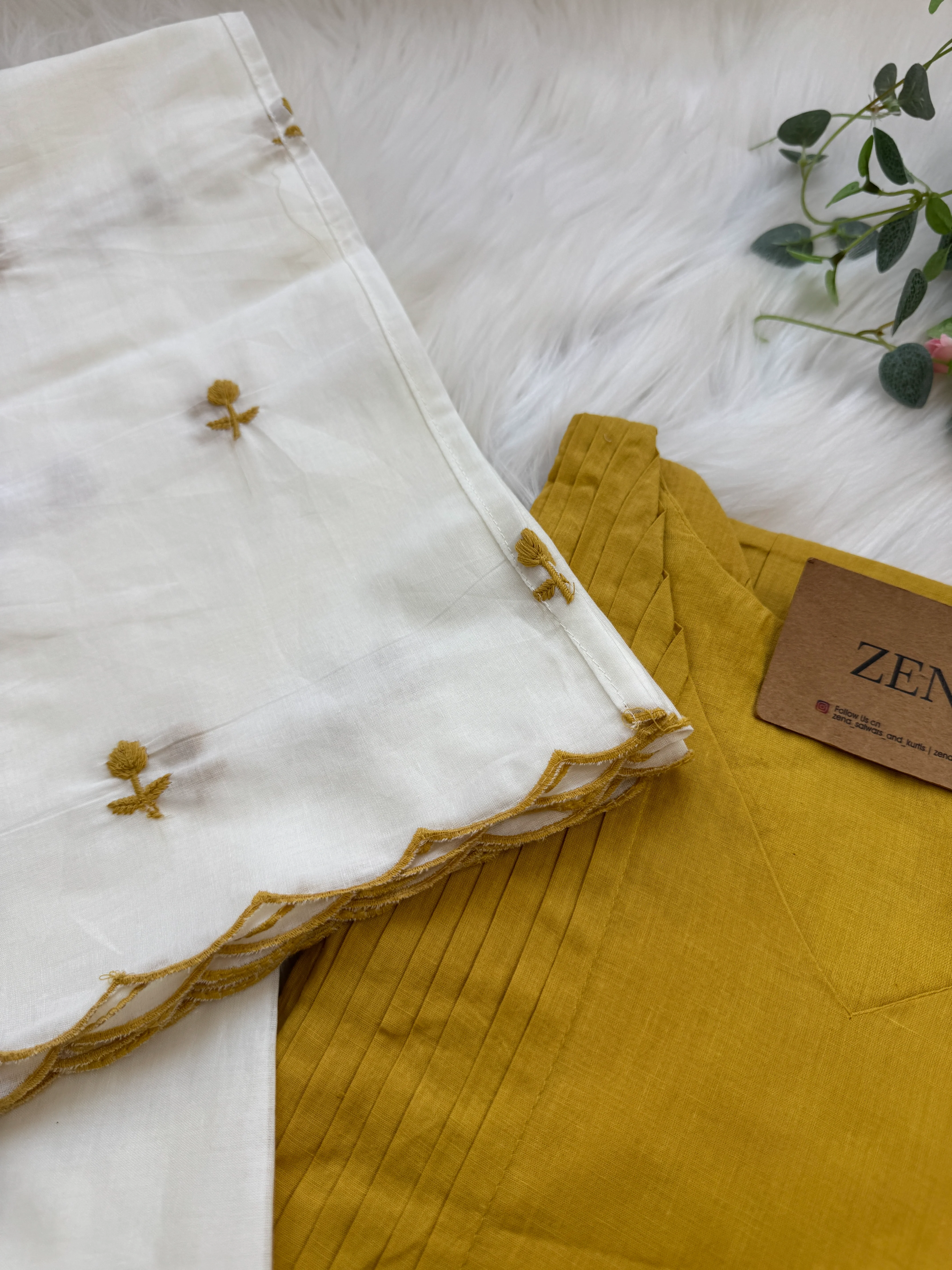 πΈ Pure Mul Cotton Embroidered Anarkali Set πΈ - Image 3