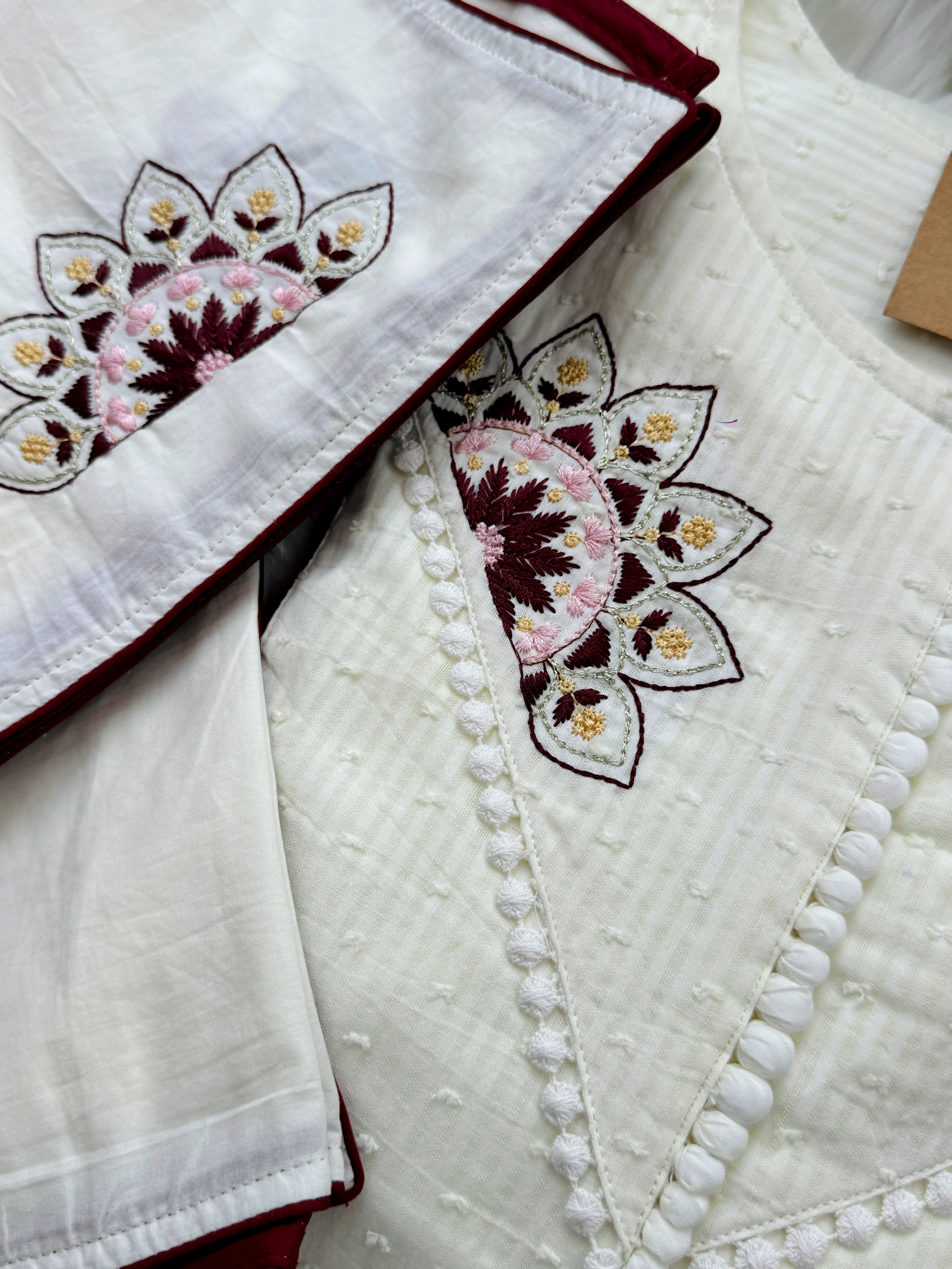 🌿 Pure Mul Cotton Striped Kurti Set with Embroidery 🌿 - Image 5
