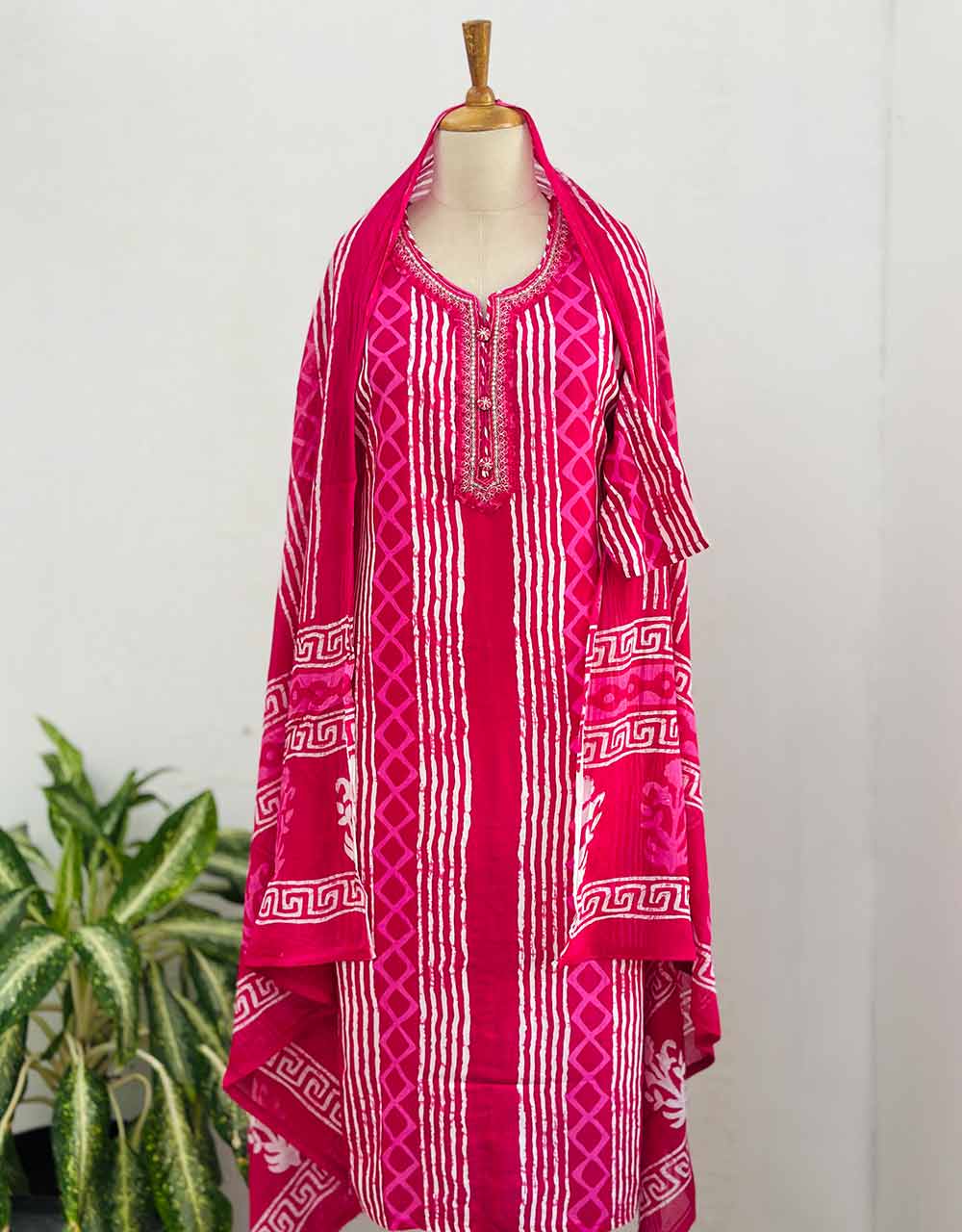 πΏ READY TO WEAR PURE COTTON KURTI SET β Comfort Meets Elegance β¨ - Image 5
