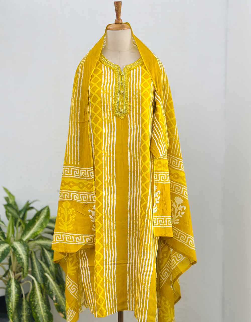 πΏ READY TO WEAR PURE COTTON KURTI SET β Comfort Meets Elegance β¨ - Image 6