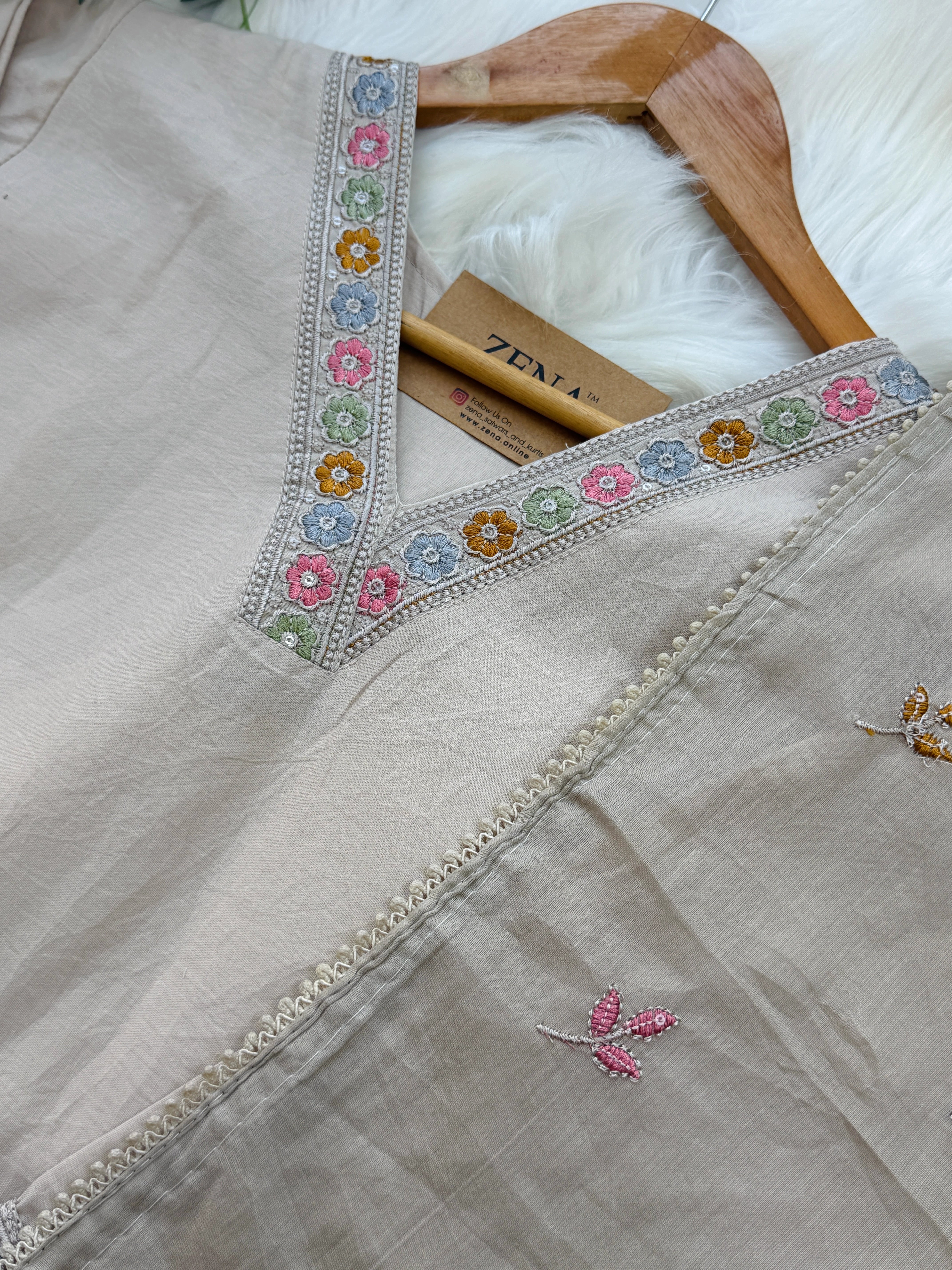 ✨ Cotton Embroidered V-Neck Kurti Set ✨ - Image 3