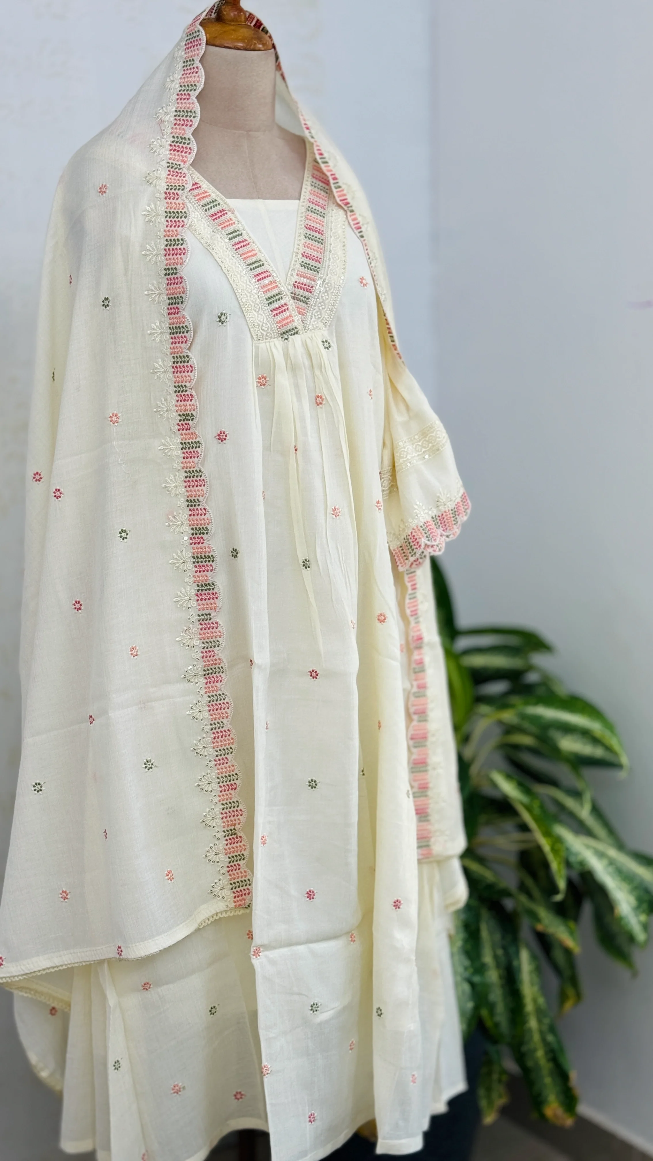 β¨ Crush Rayon Anarkali Set β¨ - Image 2