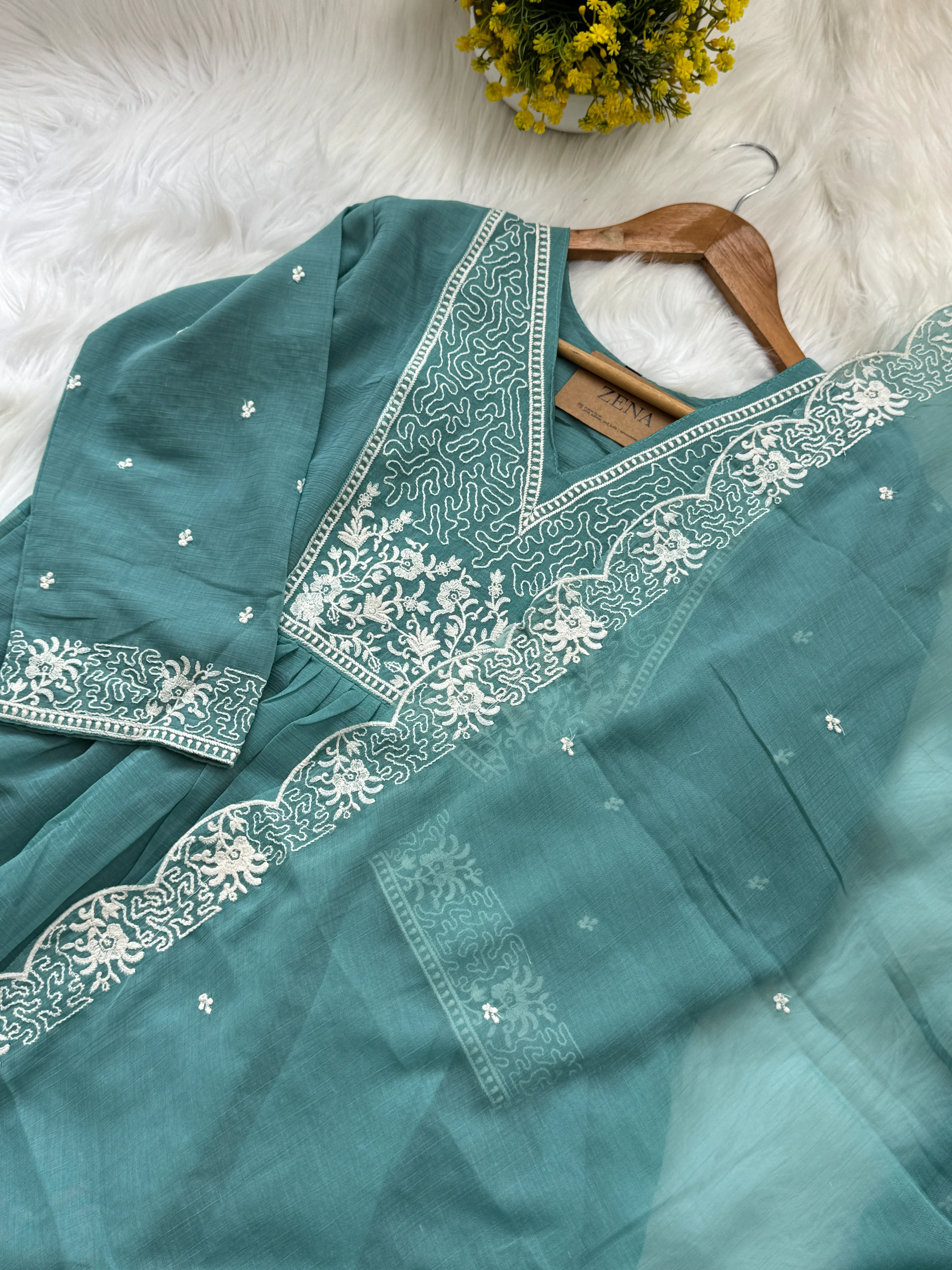 β¨ Crush Silk Embroidered Anarkali Kurti Set β¨ - Image 3
