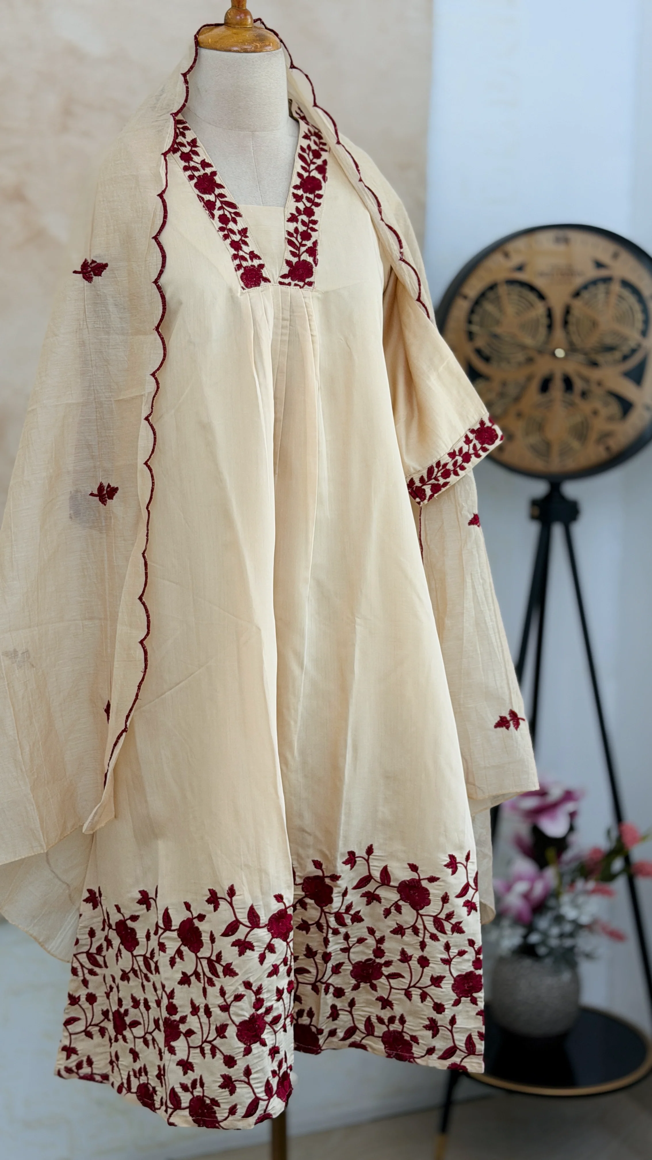 ✨ Diamond Mulchanderi Anarkali Set ✨ - Image 2