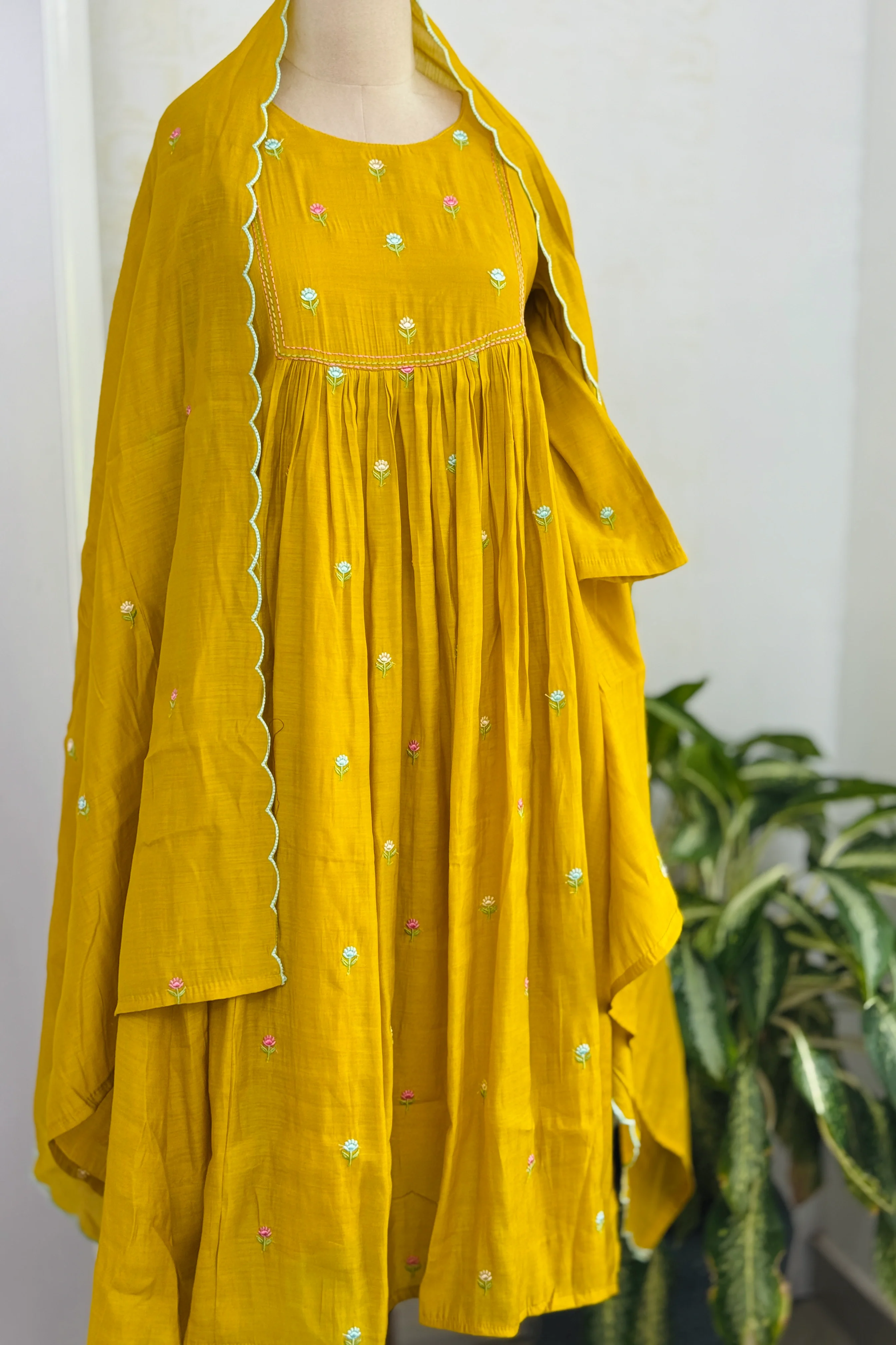 ✨ Glass Chanderi Anarkali Kurti Set – Top, Bottom & Dupatta ✨ - Image 2
