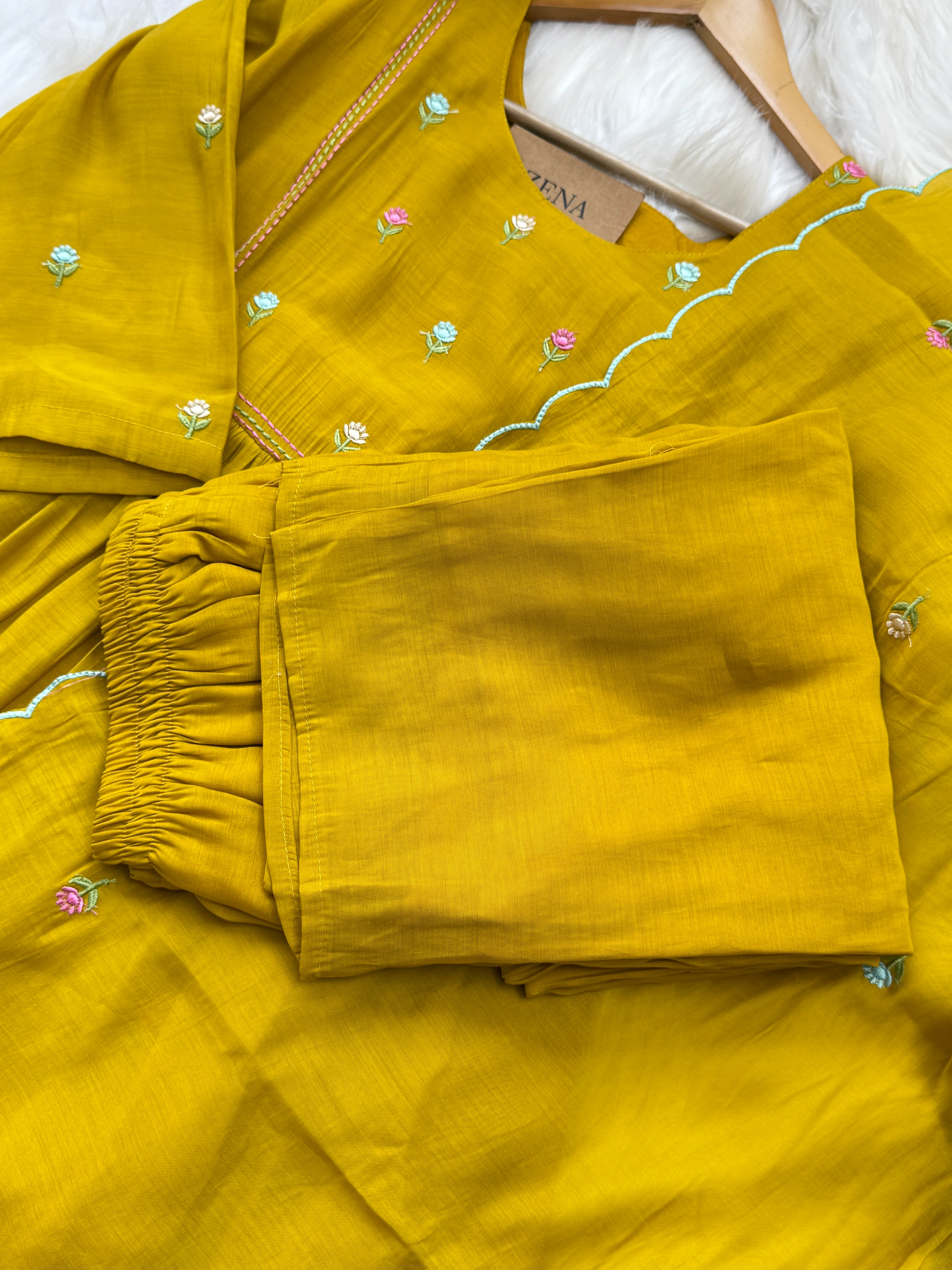 ✨ Glass Chanderi Anarkali Kurti Set – Top, Bottom & Dupatta ✨ - Image 4