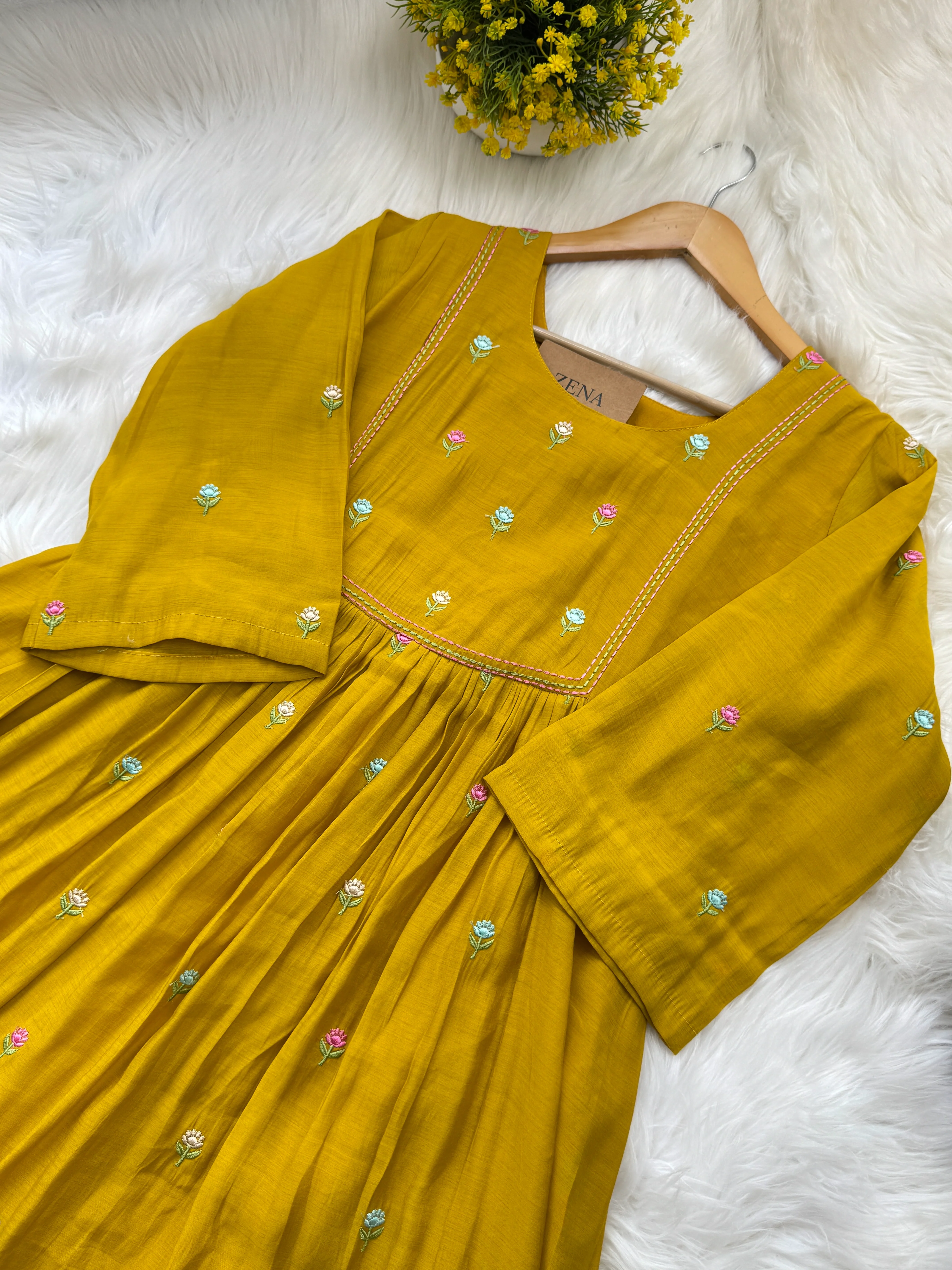 ✨ Glass Chanderi Anarkali Kurti Set – Top, Bottom & Dupatta ✨ - Image 5