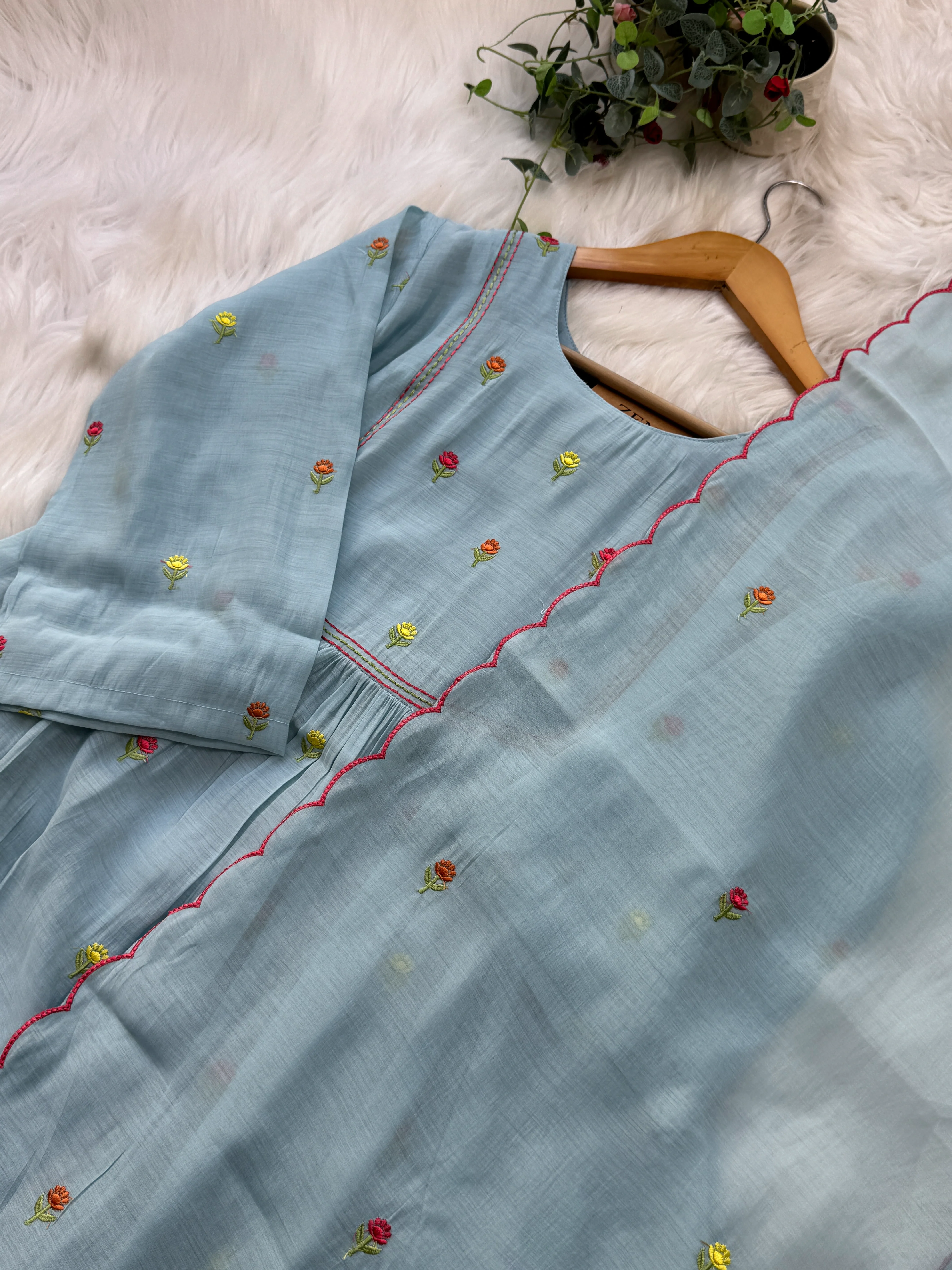 ✨ Glass Chanderi Anarkali Kurti Set – Top, Bottom & Dupatta ✨ - Image 9