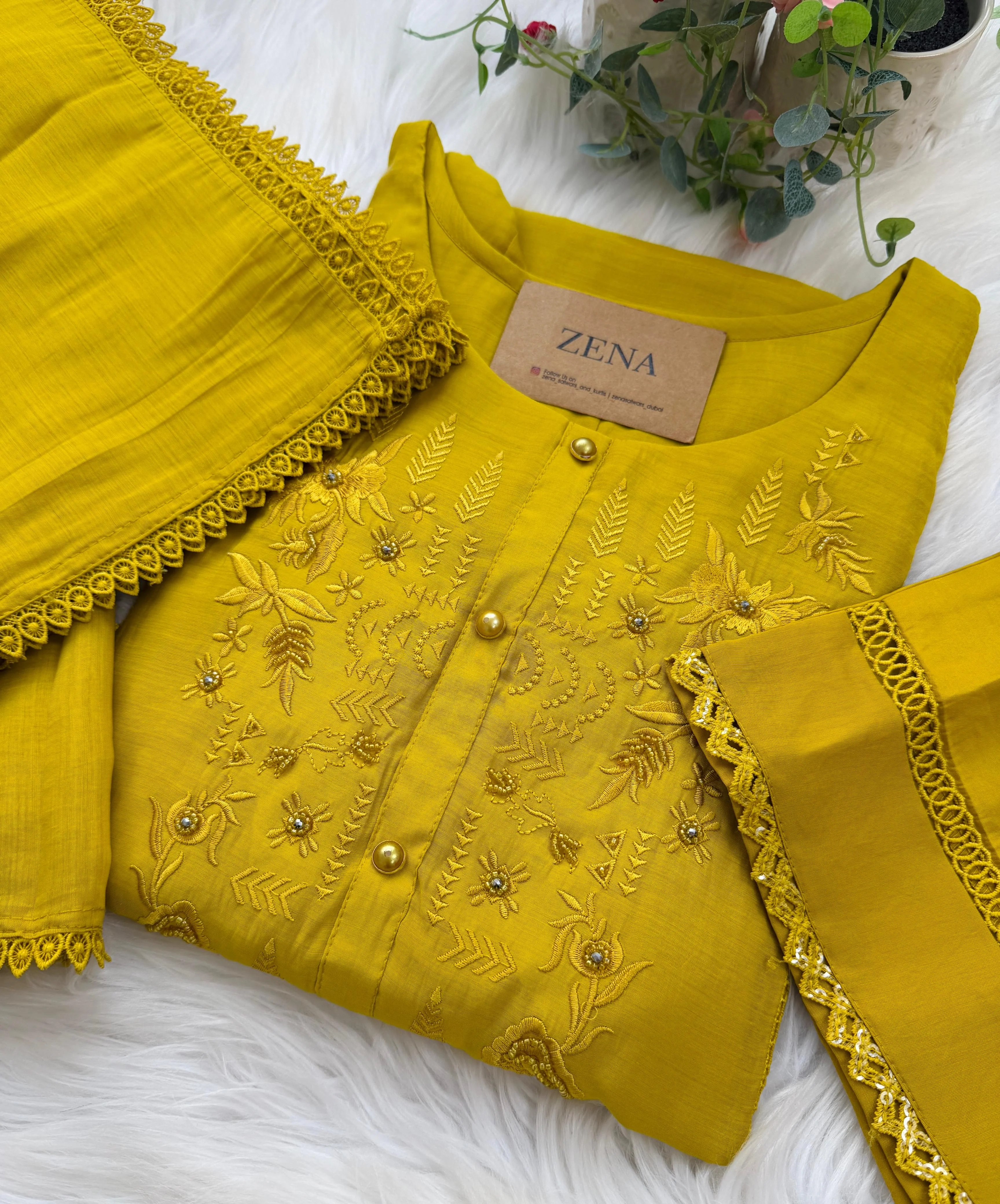 ✨ Glass Chanderi Embroidered Kurti Set ✨