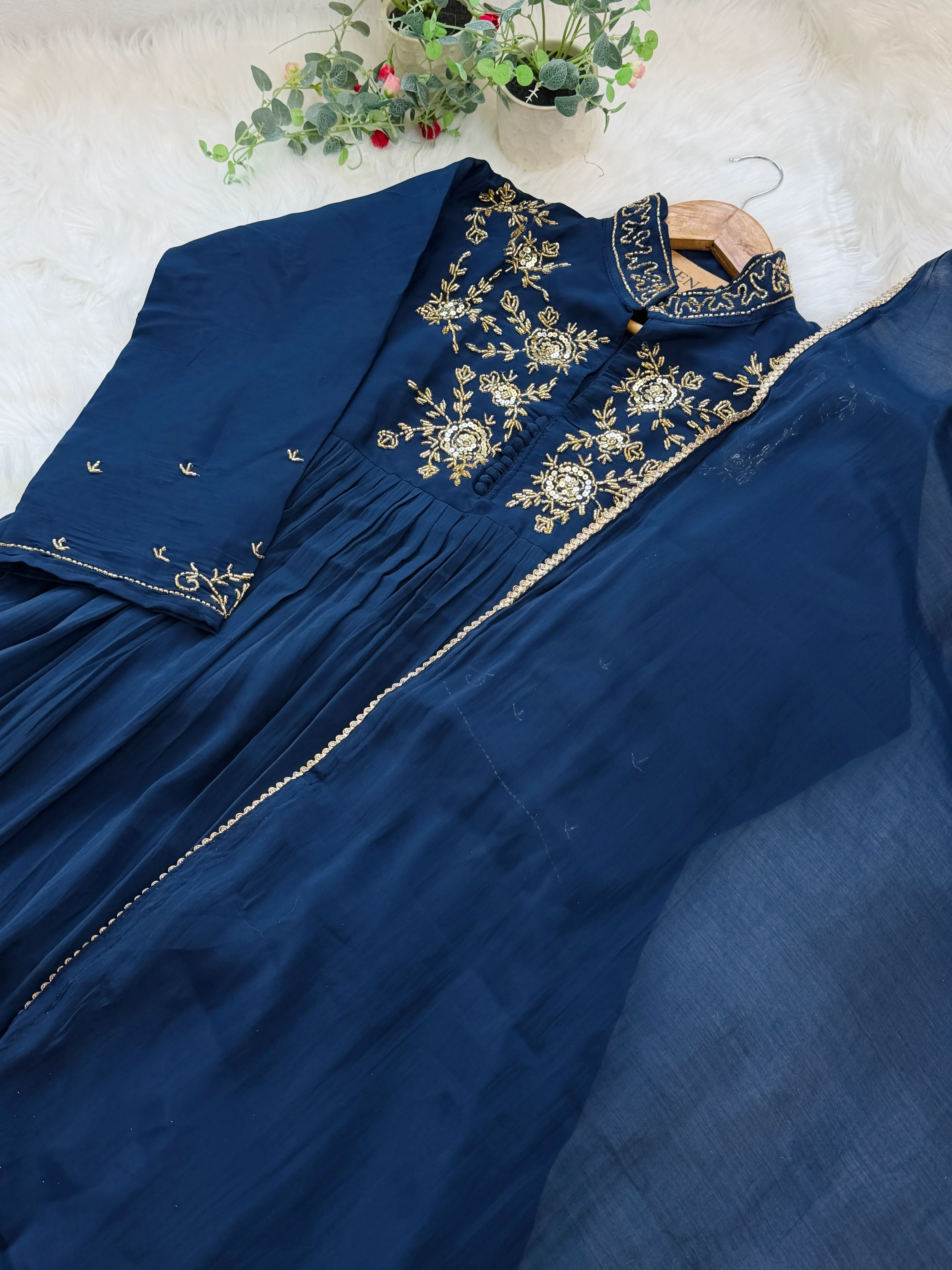 ✨ Glass Chanderi Handwork Anarkali Set ✨ - Image 4