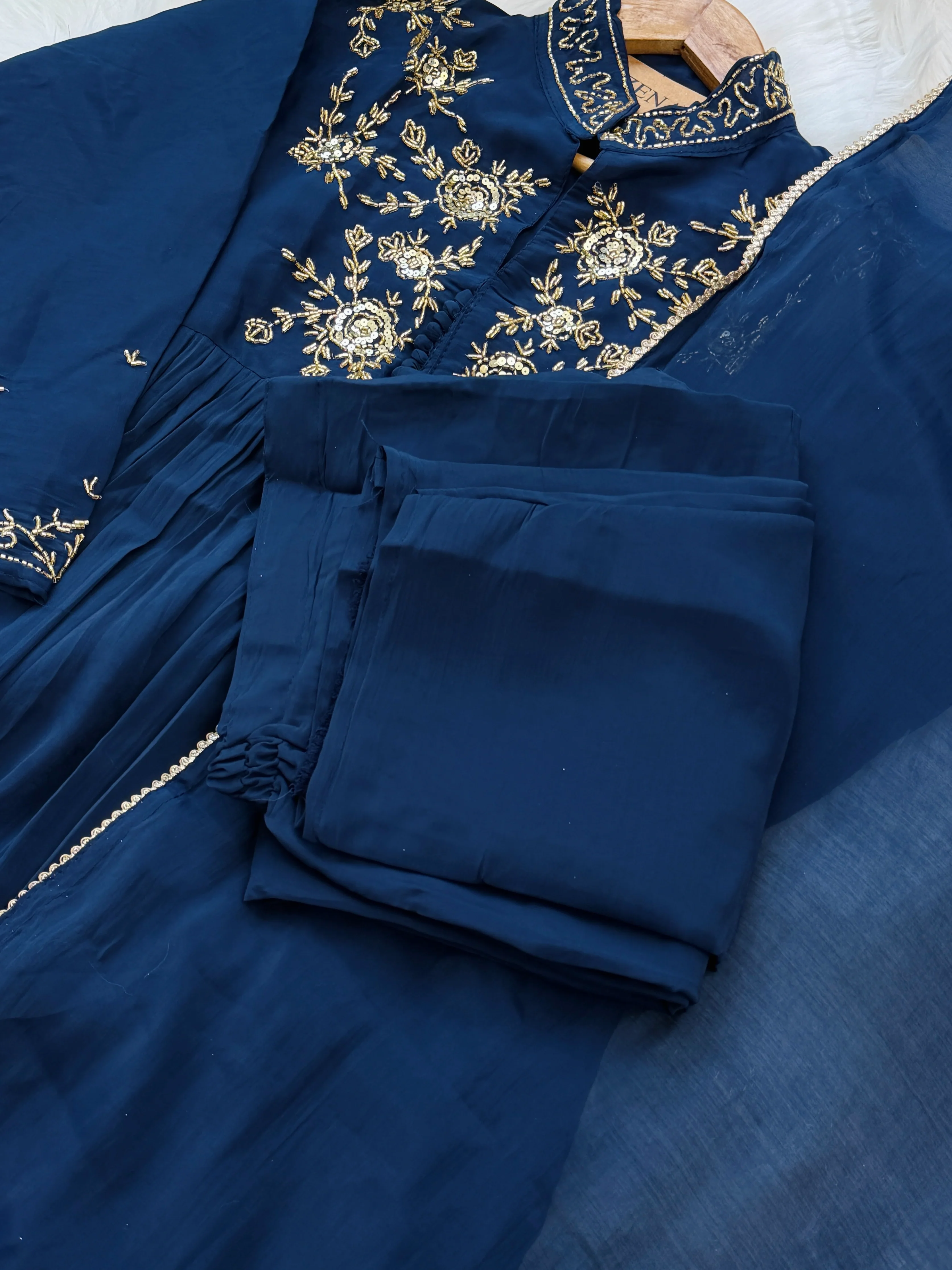 ✨ Glass Chanderi Handwork Anarkali Set ✨ - Image 5