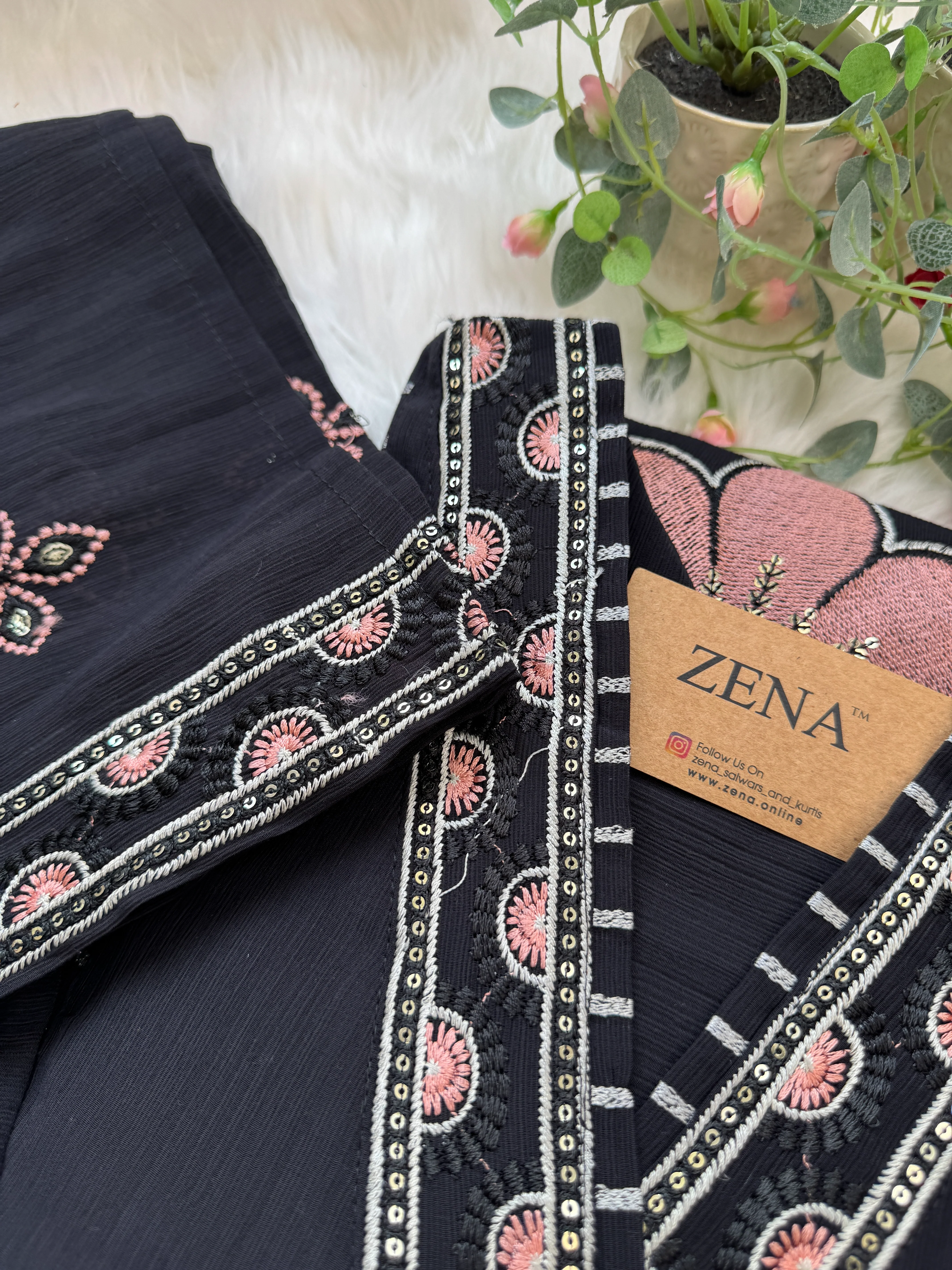 ✨ Imported Crush Silk Kurti Set with Appliqué Work ✨ - Image 2