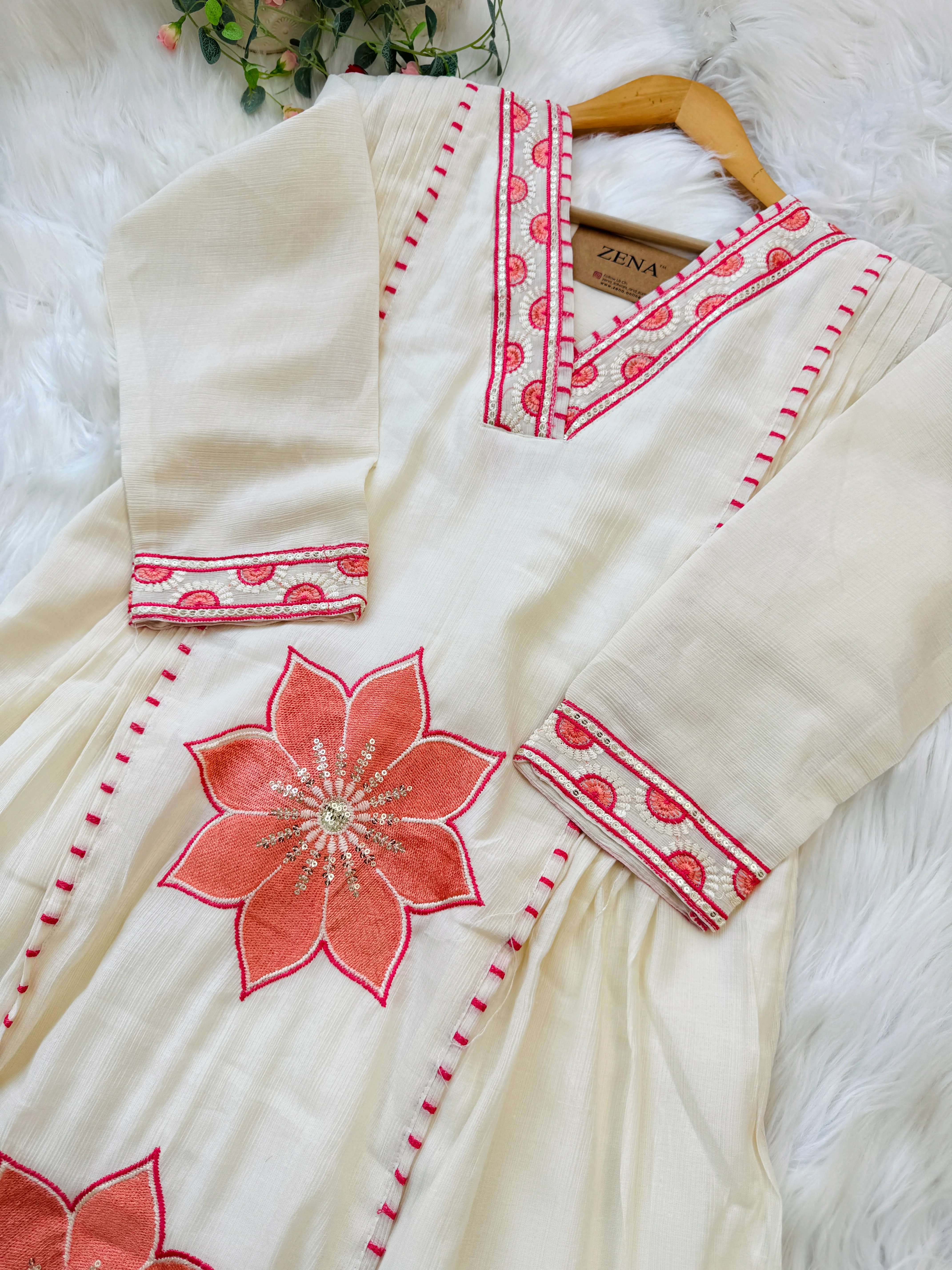 ✨ Imported Crush Silk Kurti Set with Appliqué Work ✨ - Image 6