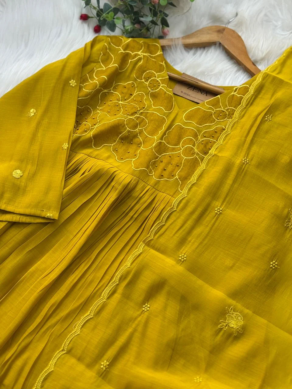 ✨ Mul Chanderi Appliqué Work Kurti Set ✨ - Image 4