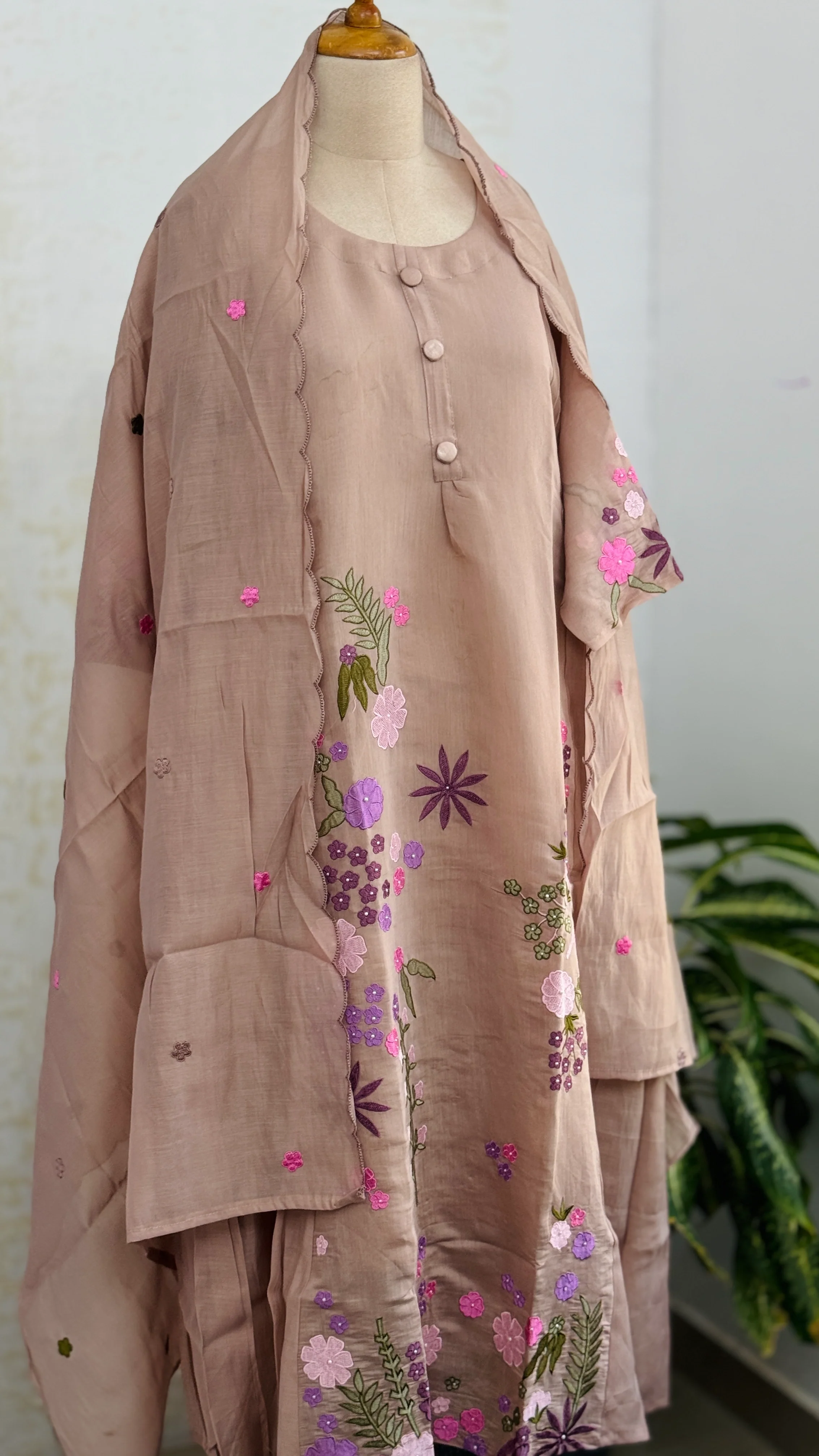 β¨ Mul Chanderi Embroidered Anarkali Set β¨ - Image 14