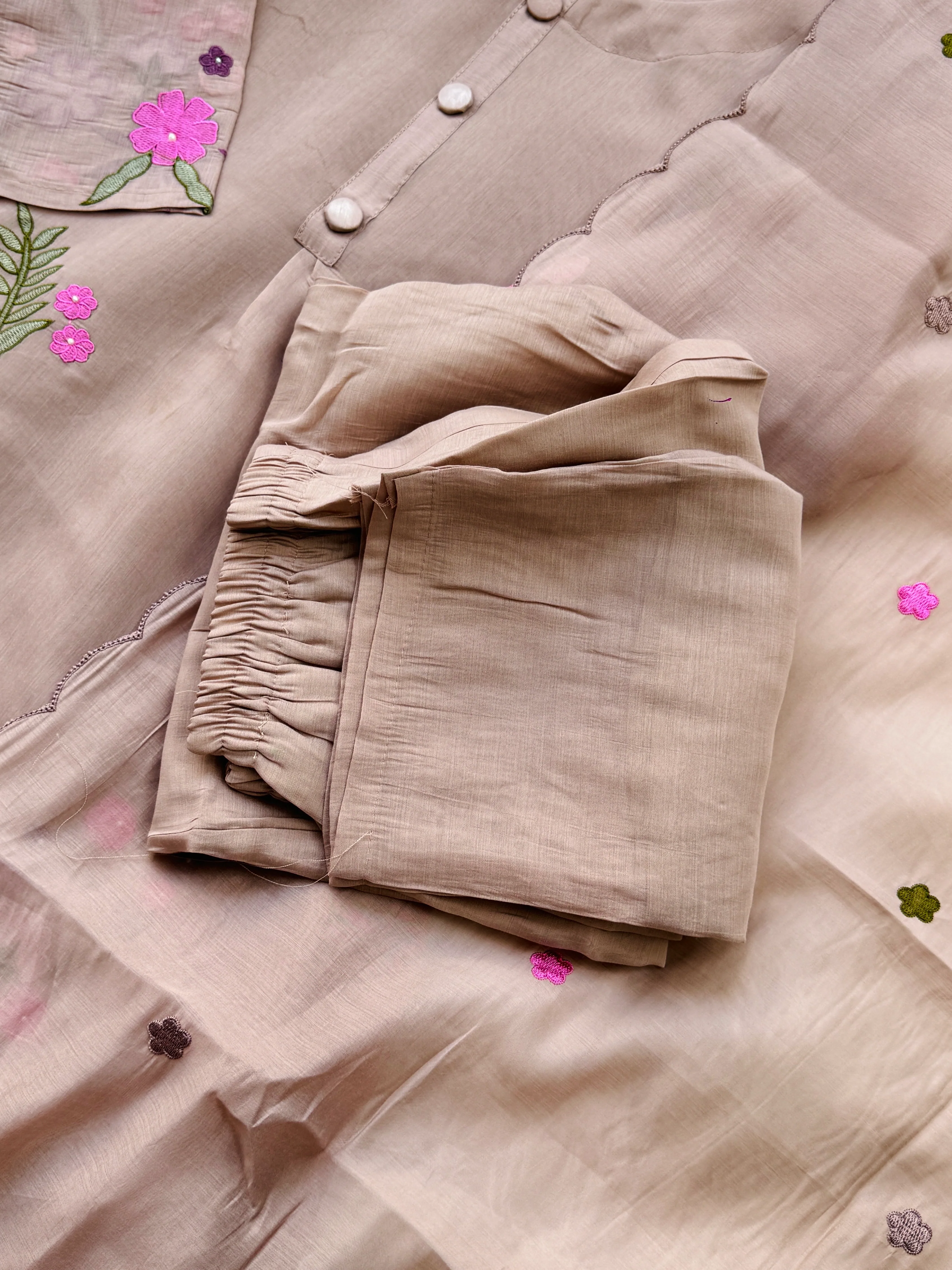 β¨ Mul Chanderi Embroidered Anarkali Set β¨ - Image 6