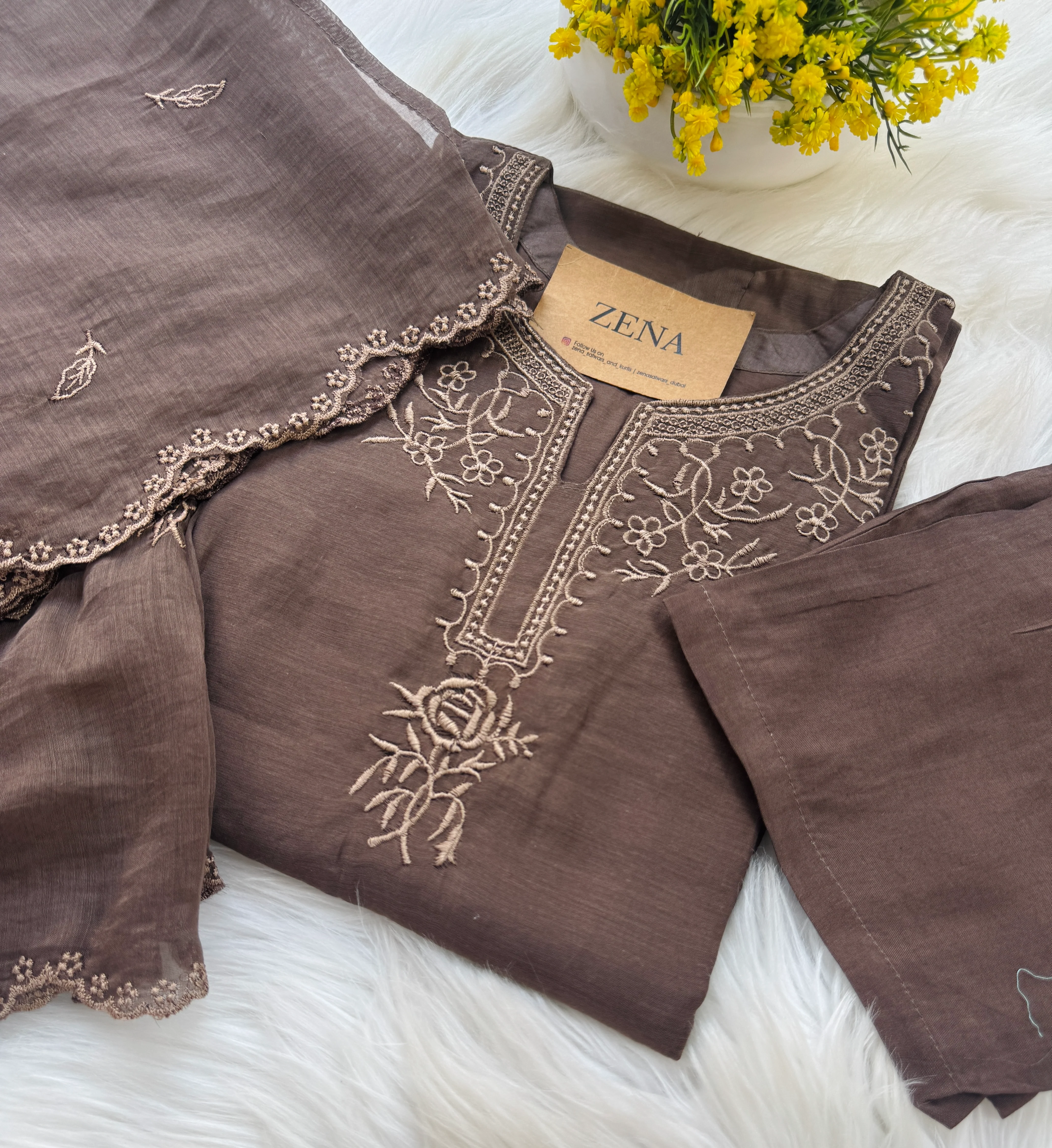 β¨ Mul Chanderi Embroidered Kurti Set β¨