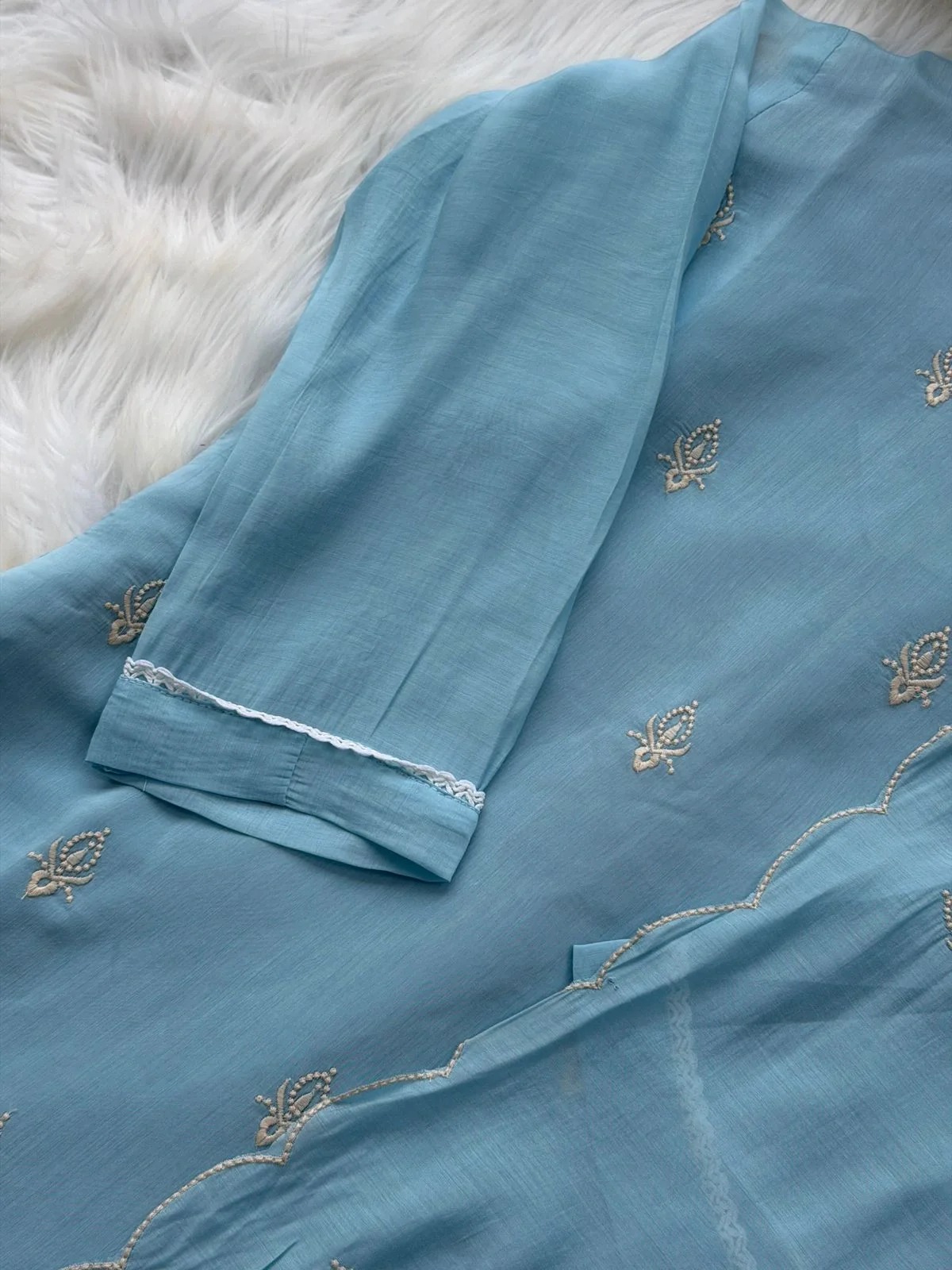 ✨ Mul Chanderi Embroidered Kurti Set ✨ - Image 4