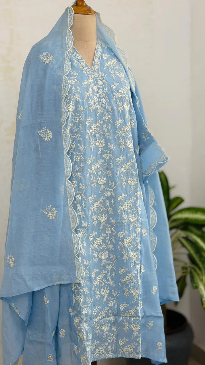 ✨ Mul Chanderi Embroidered Kurti Set ✨ - Image 2