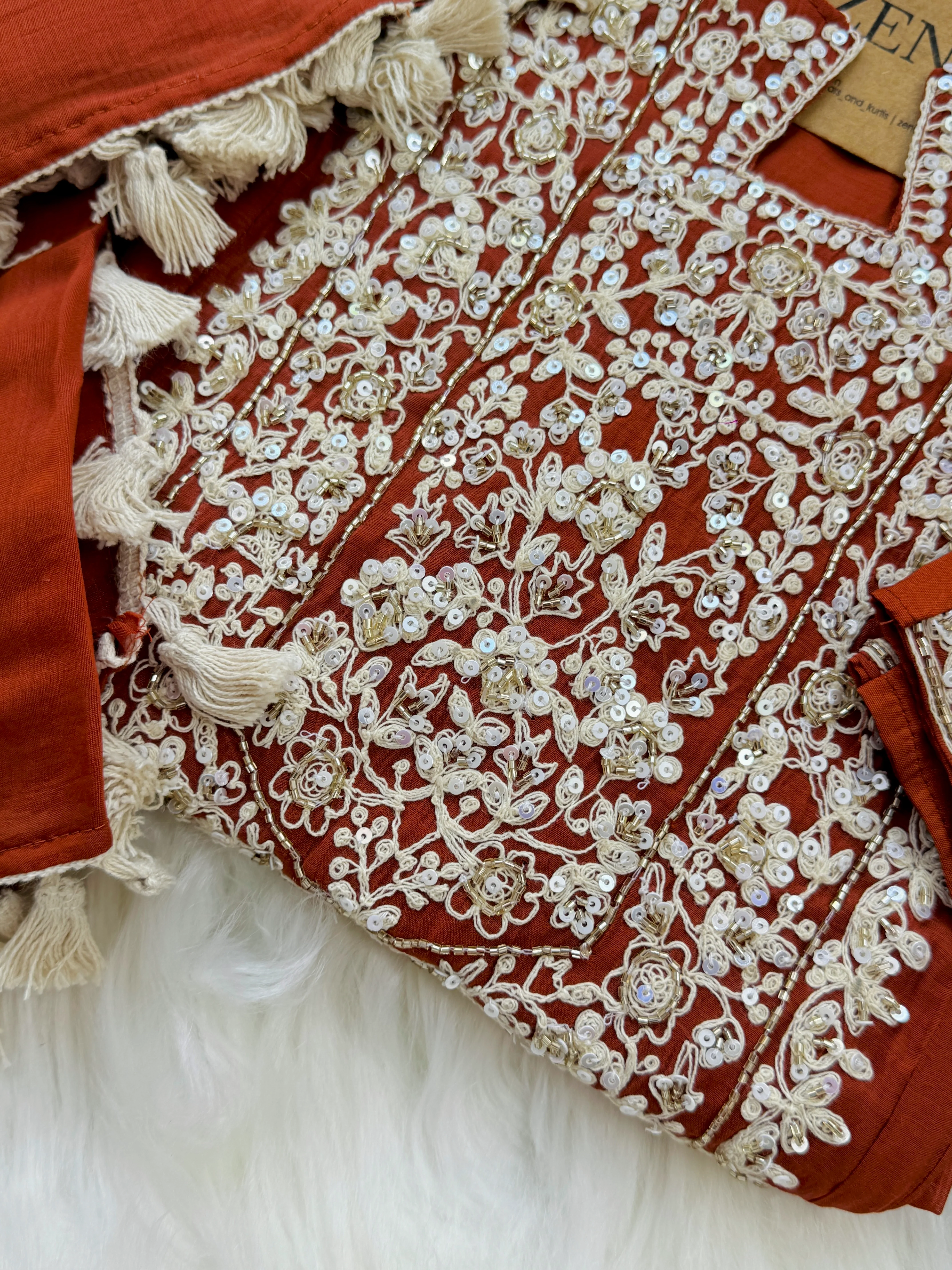 ✨ Mul Chanderi Embroidered Party Wear Kurti Set ✨ - Image 3
