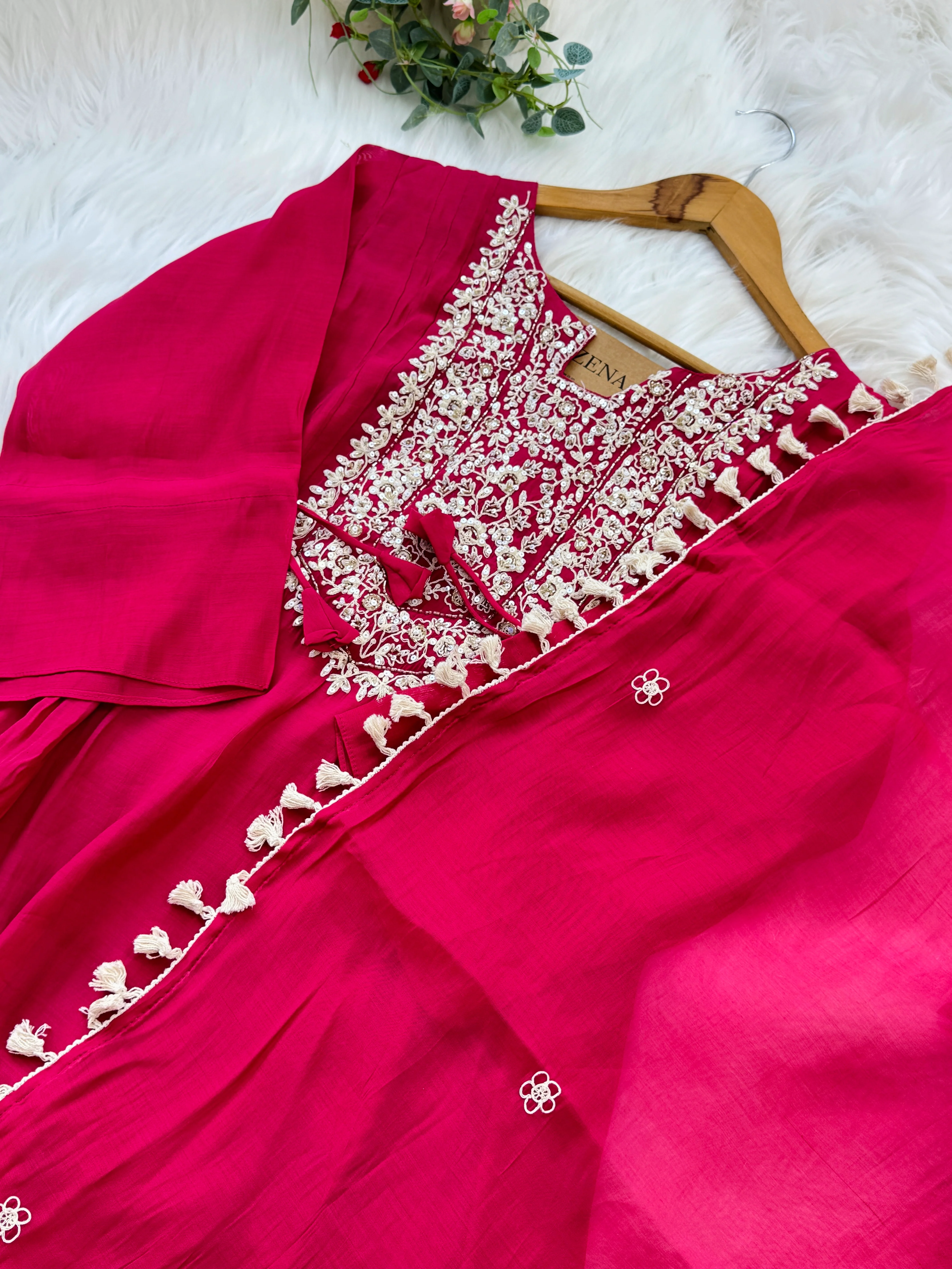 ✨ Mul Chanderi Embroidered Party Wear Kurti Set ✨ - Image 3