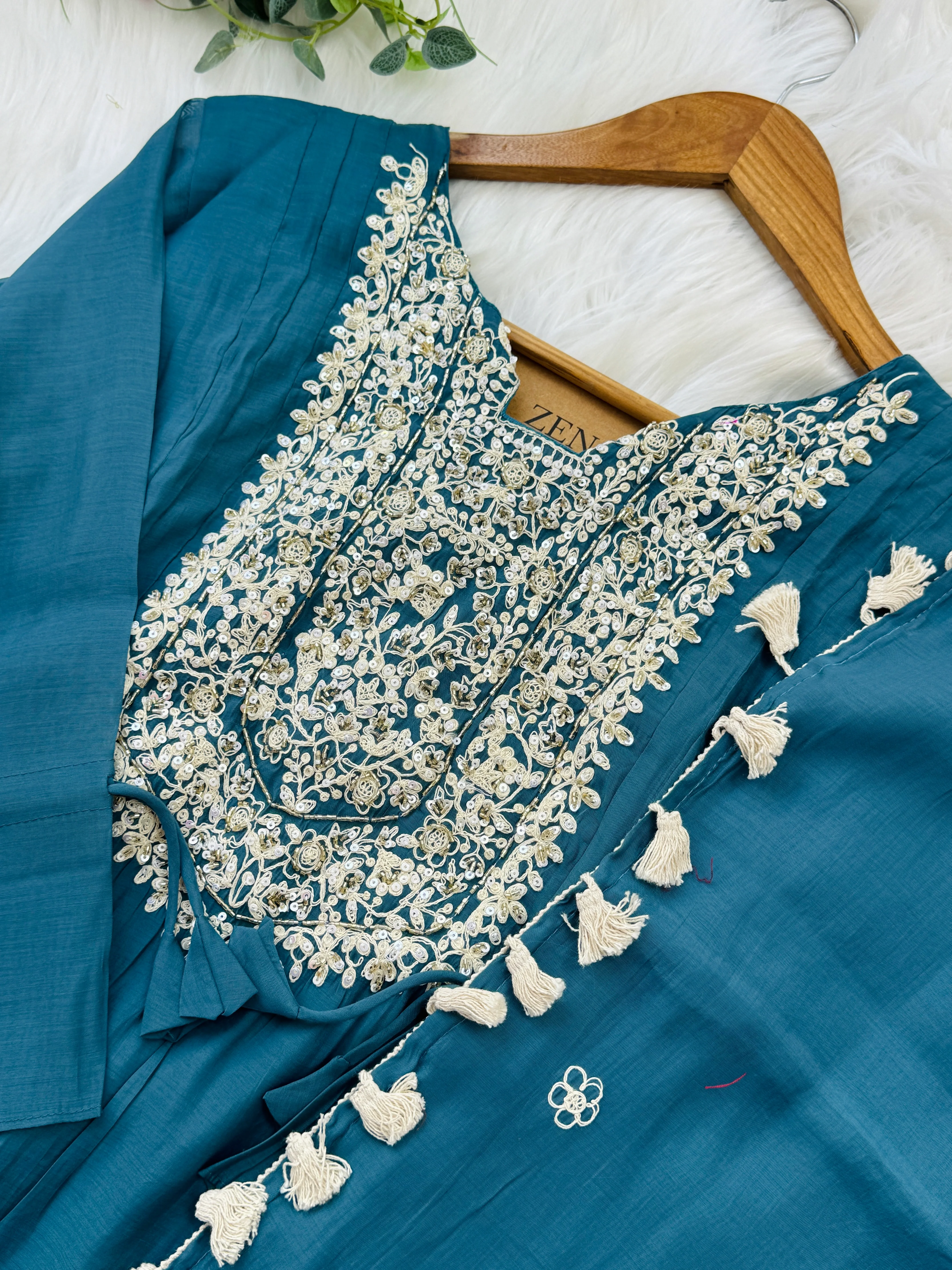 ✨ Mul Chanderi Embroidered Party Wear Kurti Set ✨ - Image 5