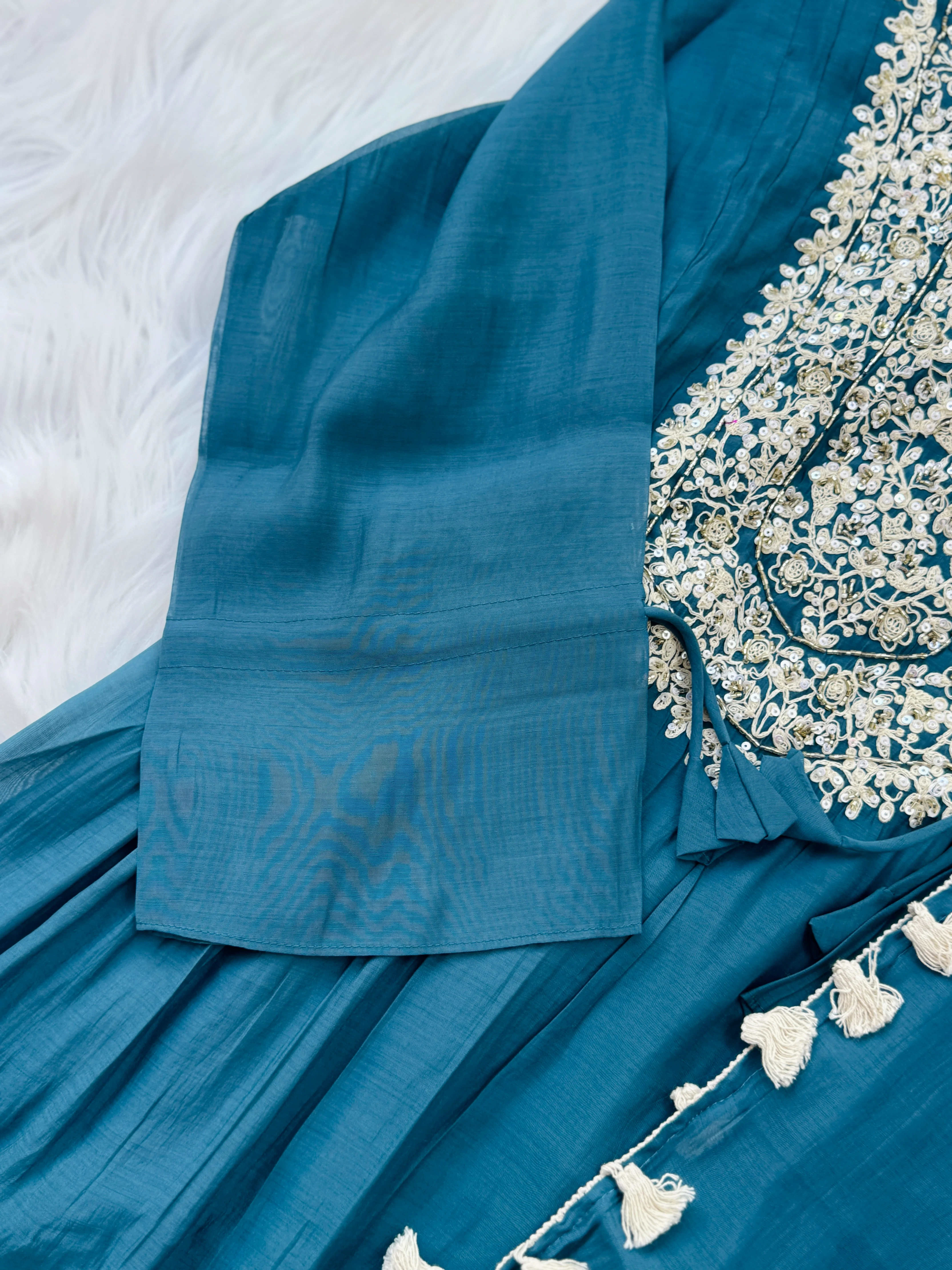 ✨ Mul Chanderi Embroidered Party Wear Kurti Set ✨ - Image 7
