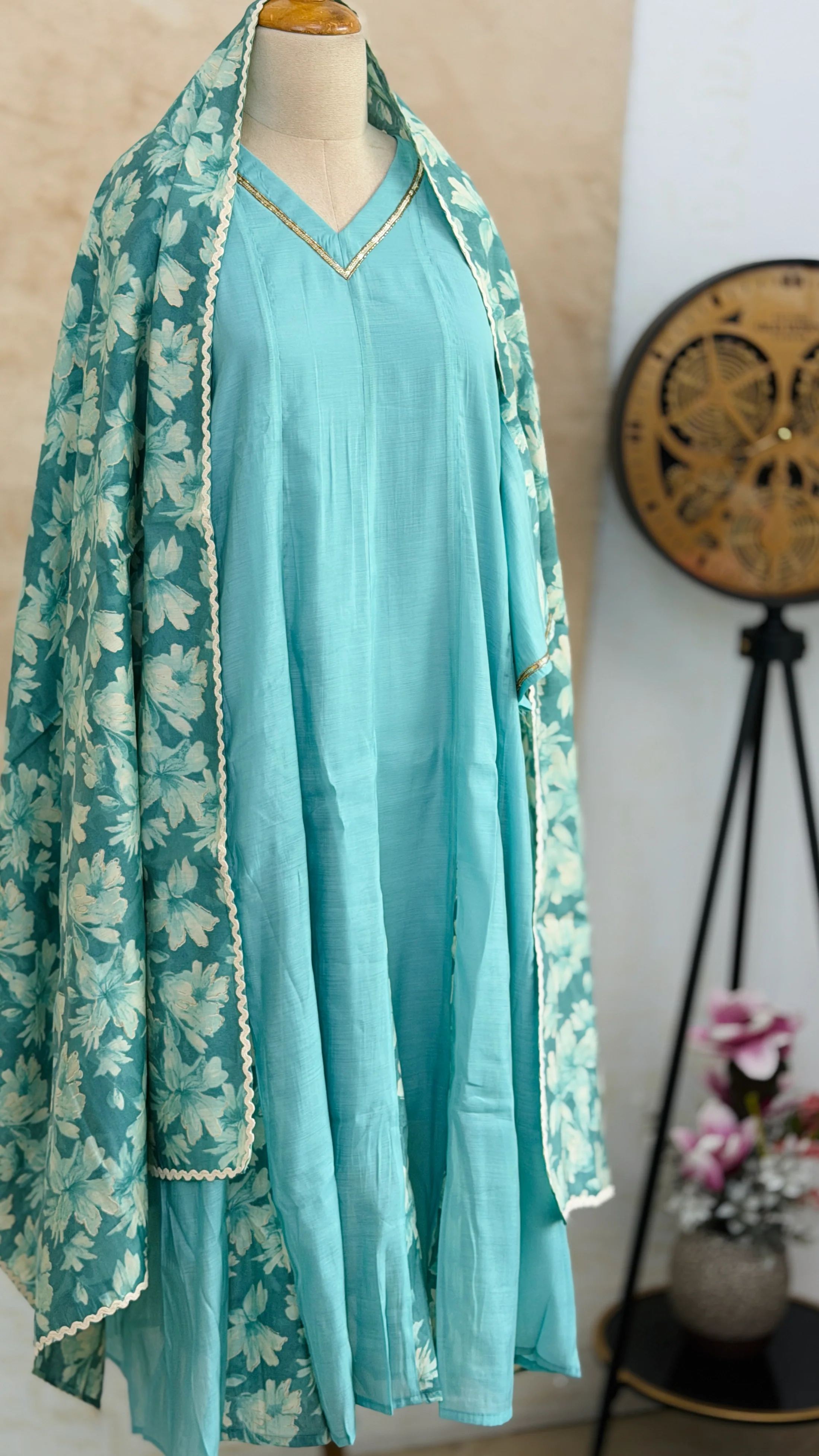 ✨ Mul Chanderi Hand Detailed Anarkali Set ✨ - Image 2