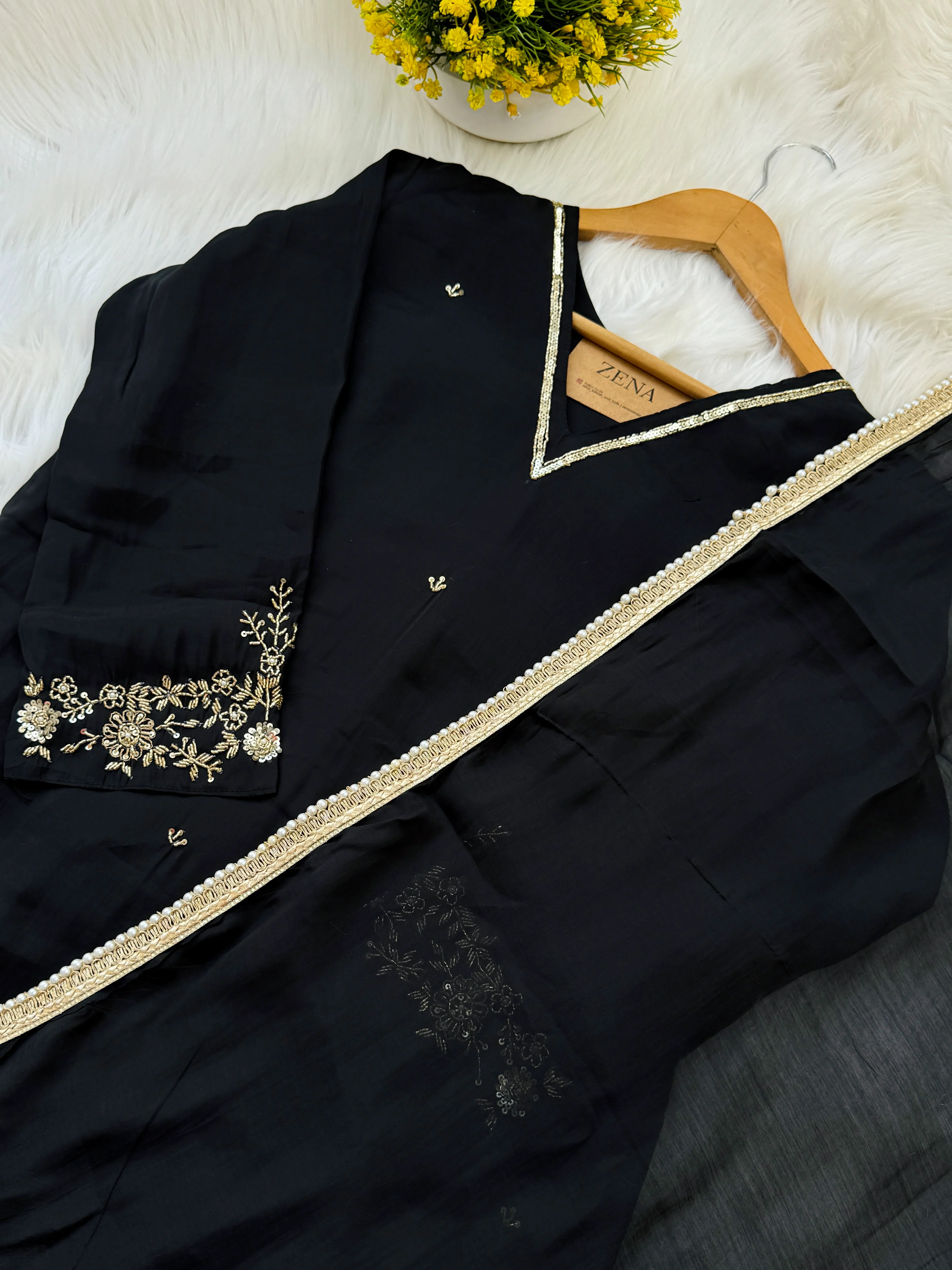 β¨ Mul Chanderi Hand Detailed Anarkali Set β¨ - Image 3