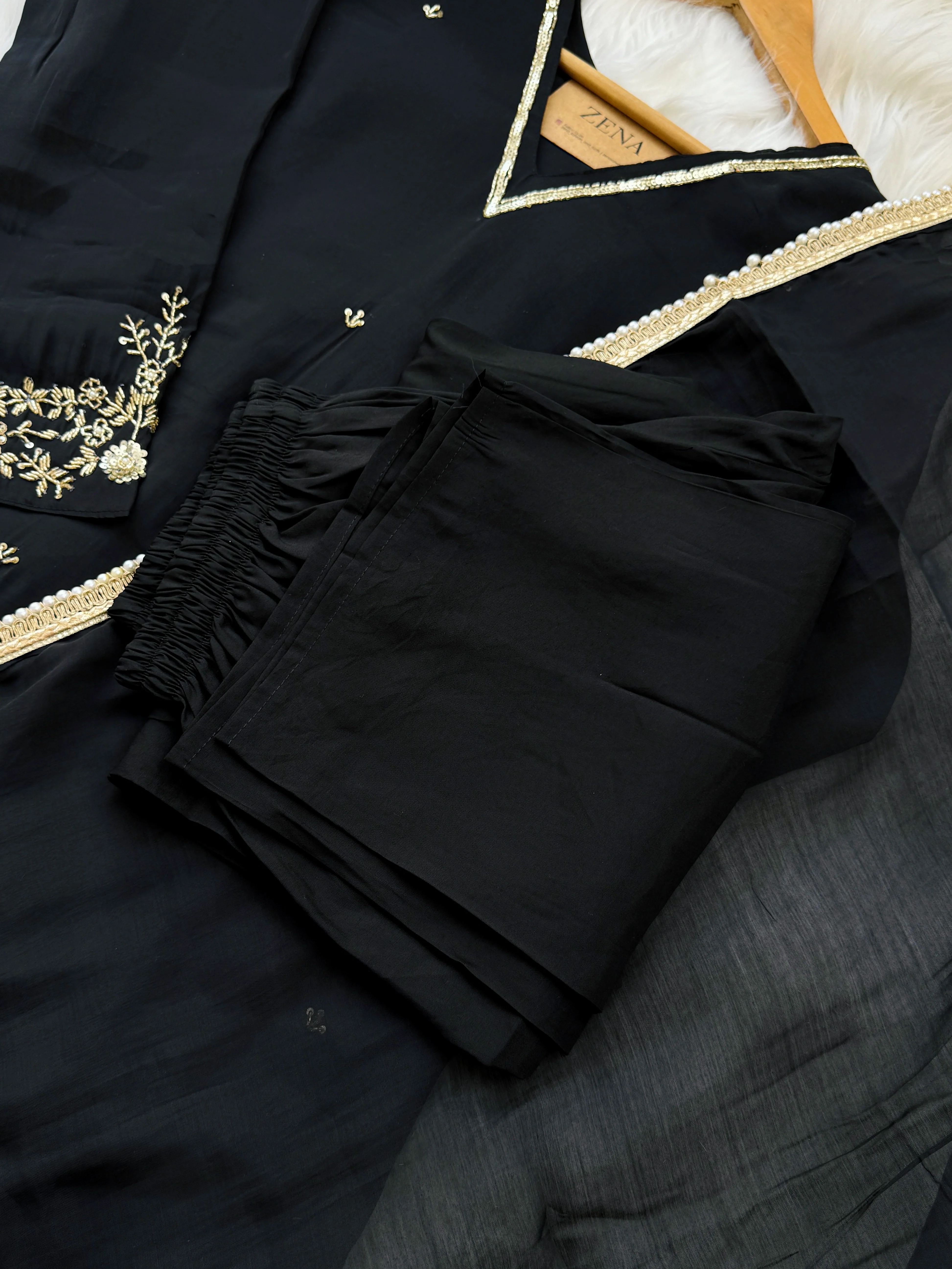 β¨ Mul Chanderi Hand Detailed Anarkali Set β¨ - Image 6