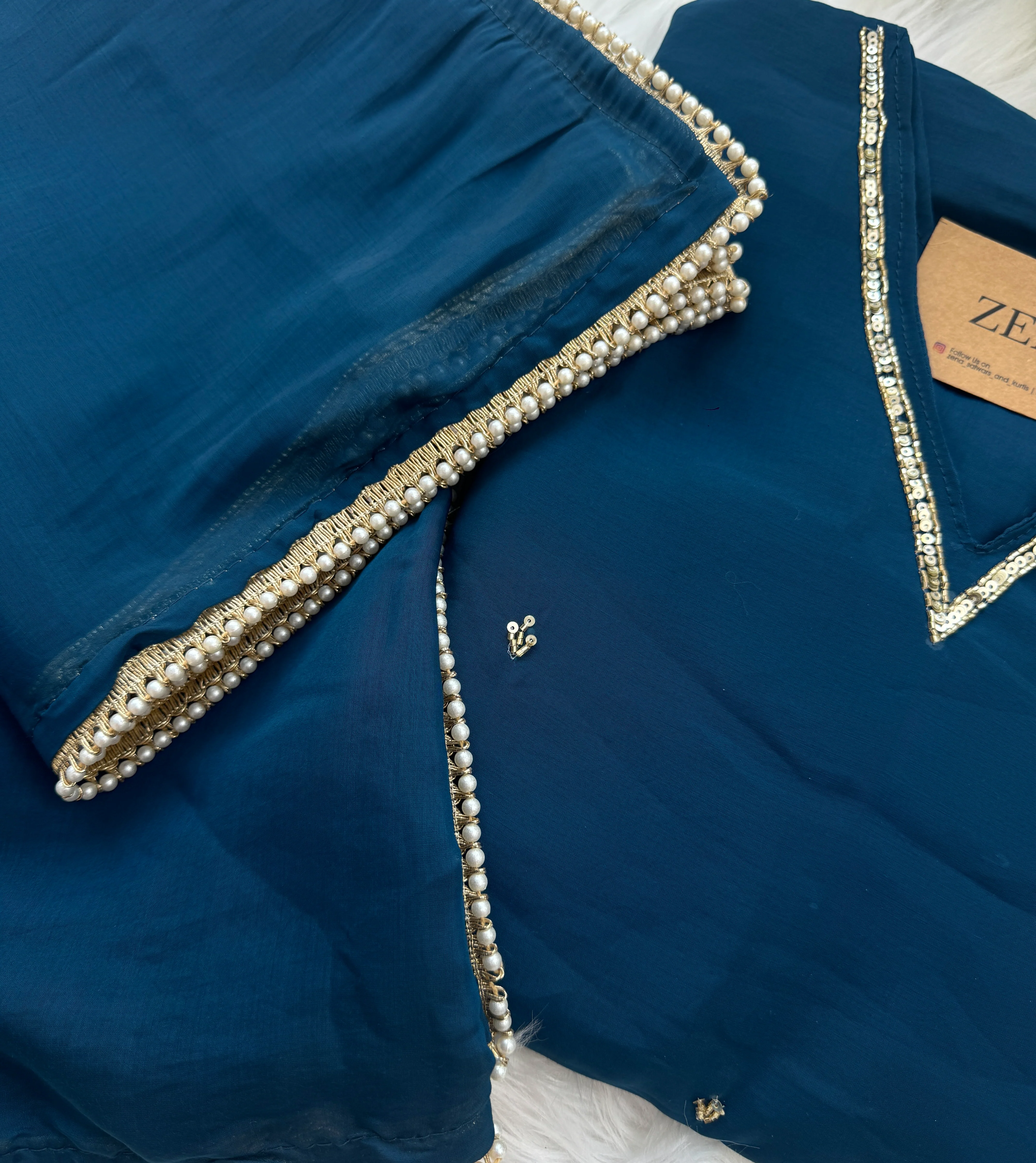 β¨ Mul Chanderi Hand Detailed Anarkali Set β¨ - Image 3
