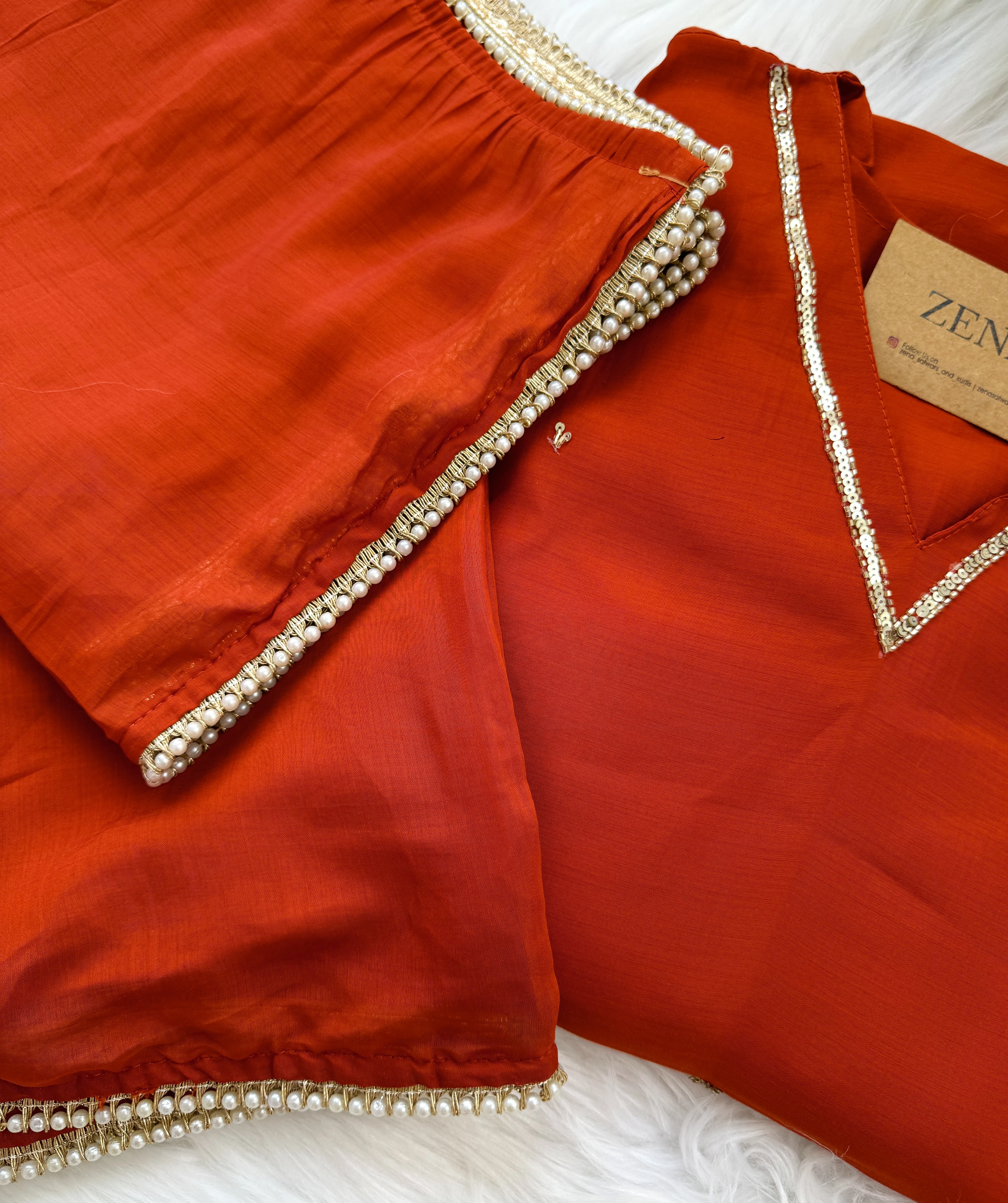 β¨ Mul Chanderi Hand Detailed Anarkali Set β¨ - Image 3