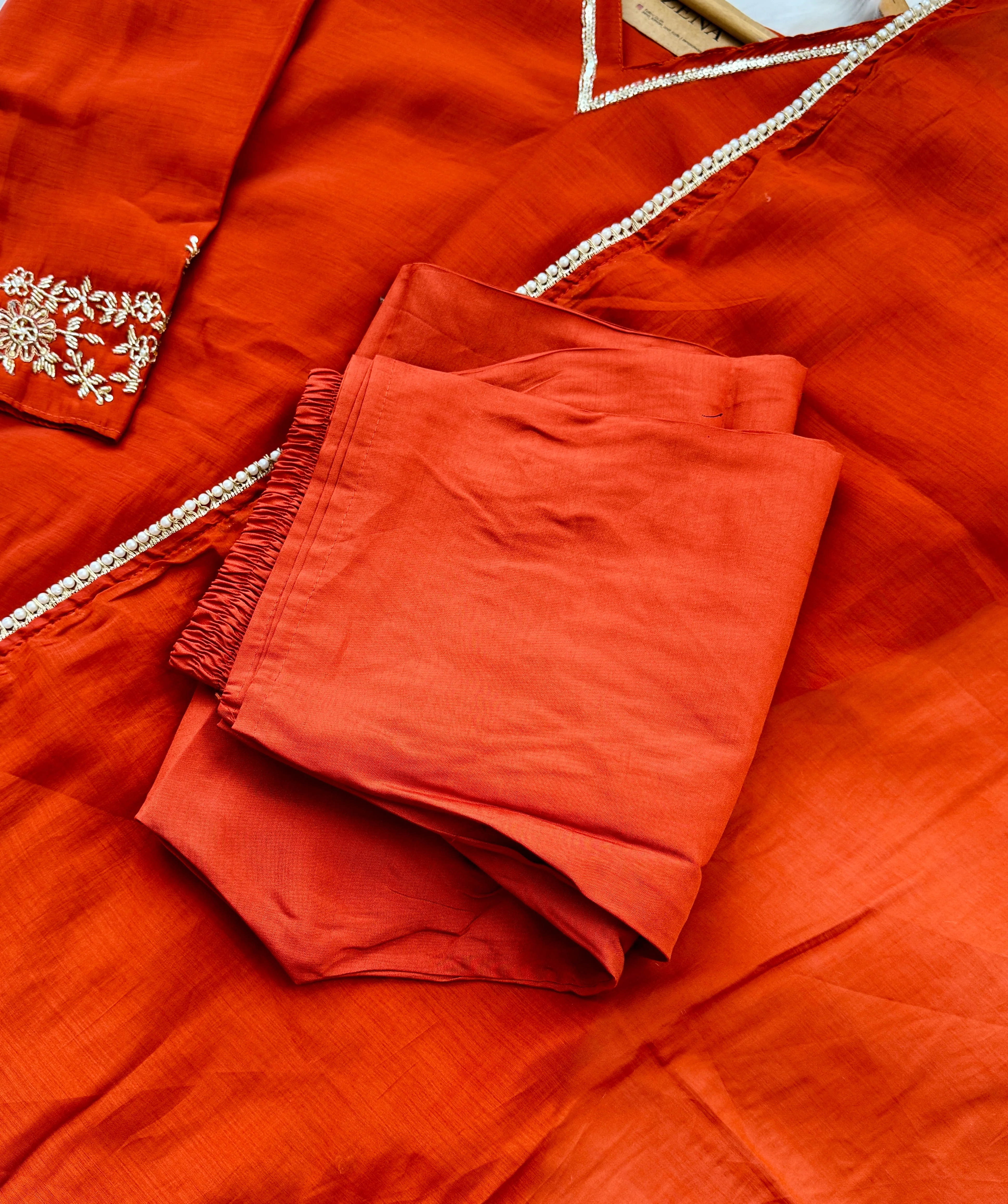 β¨ Mul Chanderi Hand Detailed Anarkali Set β¨ - Image 4