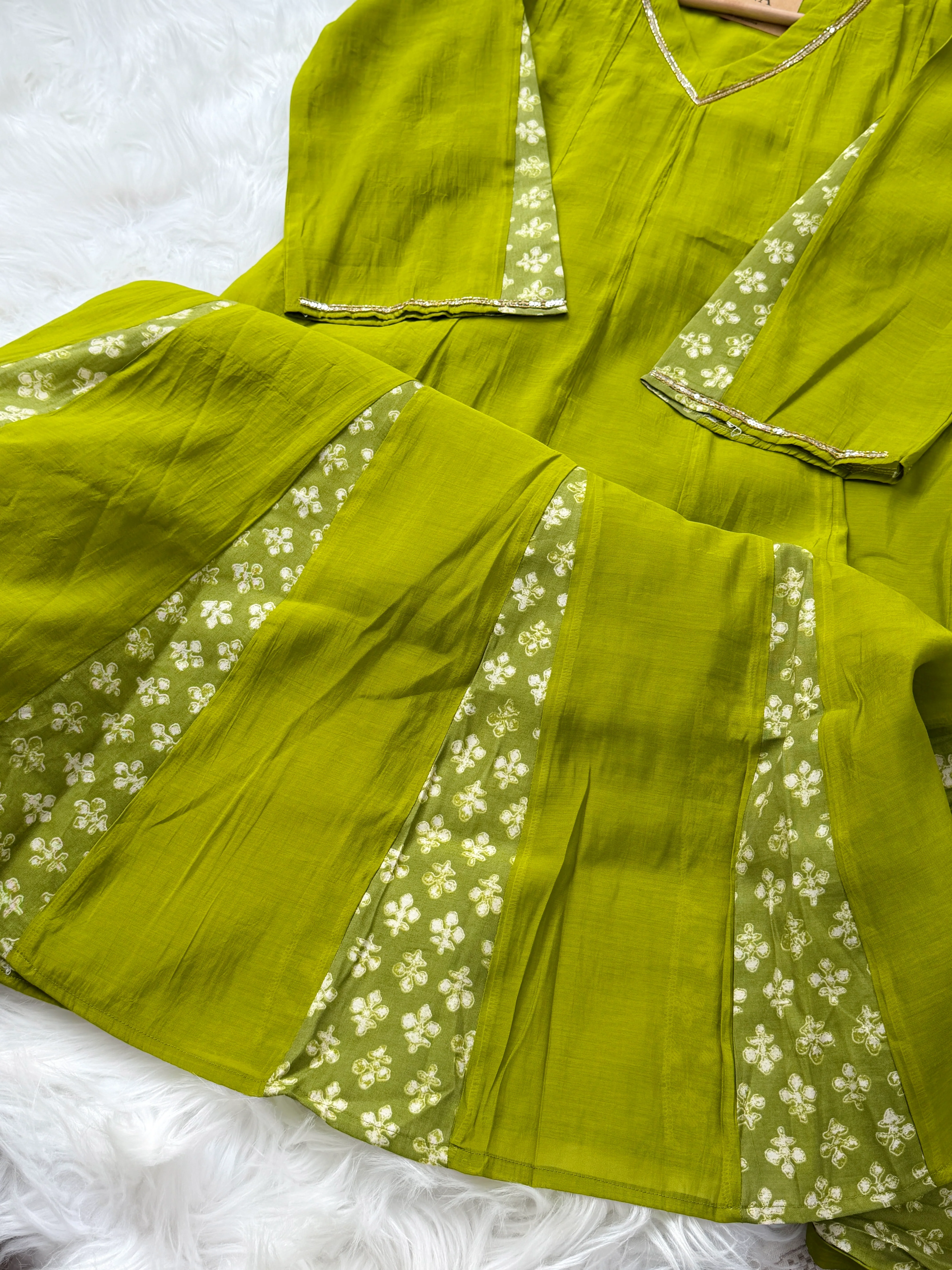 ✨ Mul Chanderi Hand Detailed Anarkali Set ✨ - Image 10