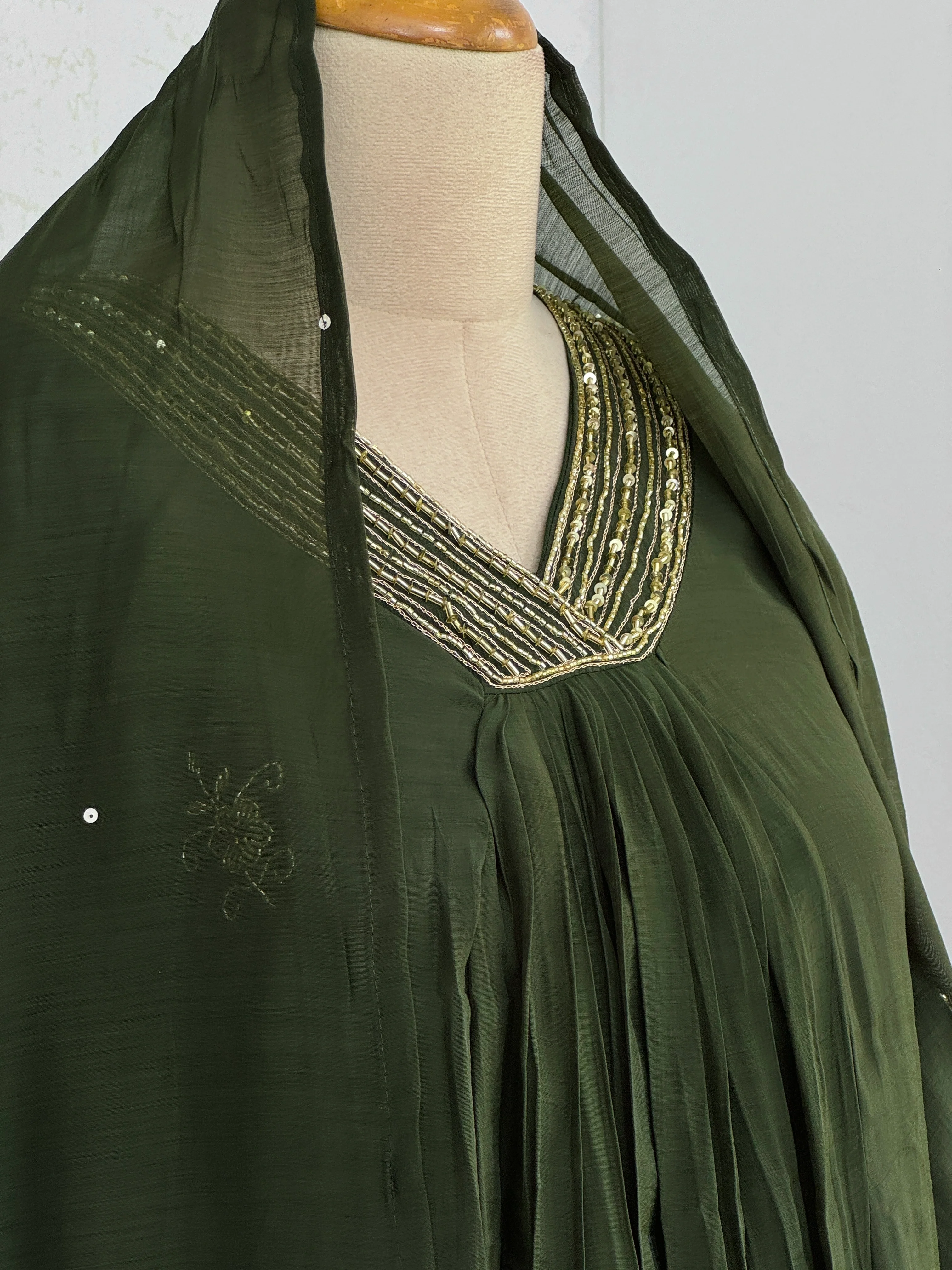 ✨ Mul Chanderi Hand Detailed Anarkali Suit ✨ - Image 9
