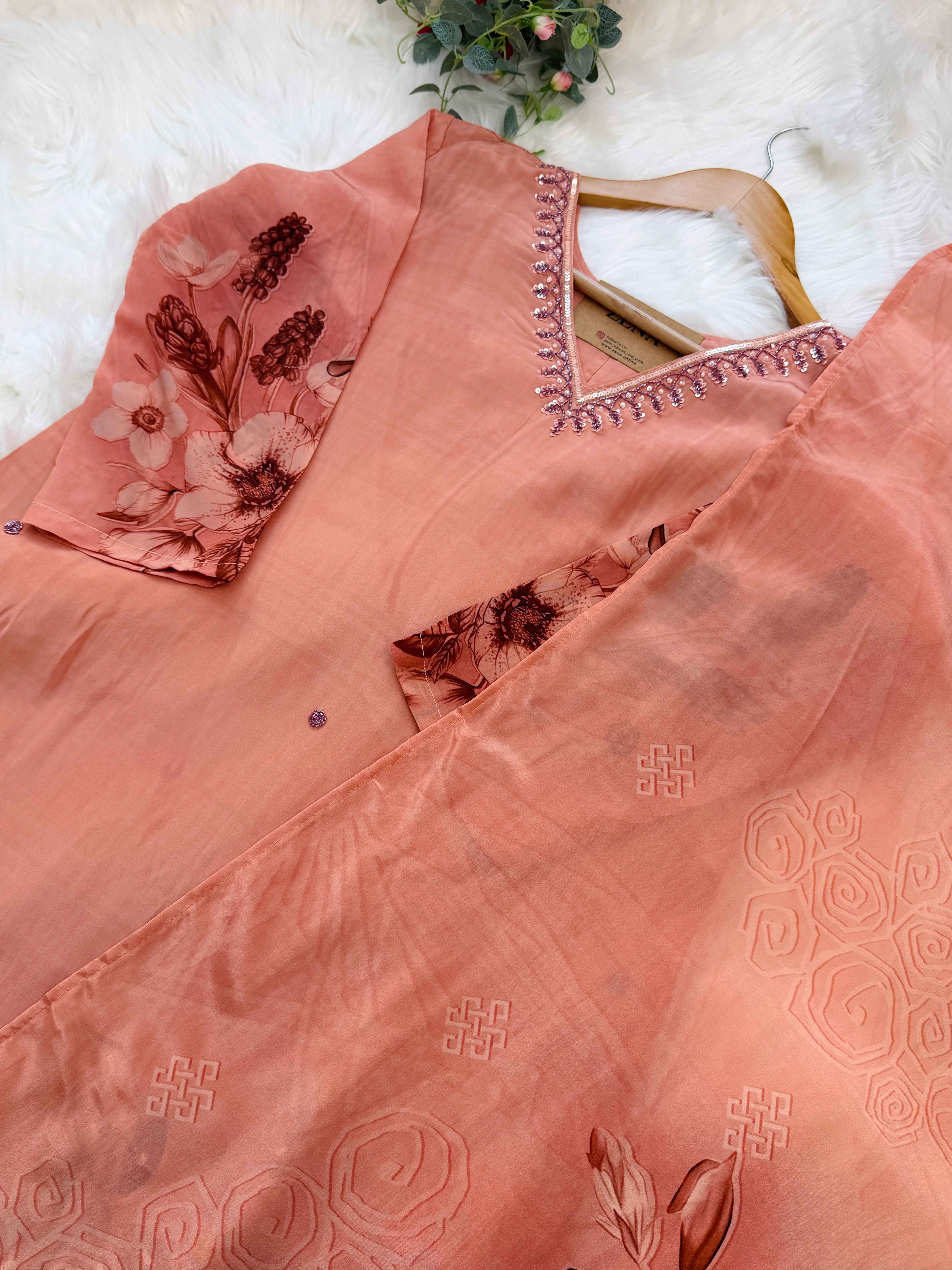 ✨ Mul Chanderi Hand Detailed V-Neck Kurti Set ✨ - Image 4