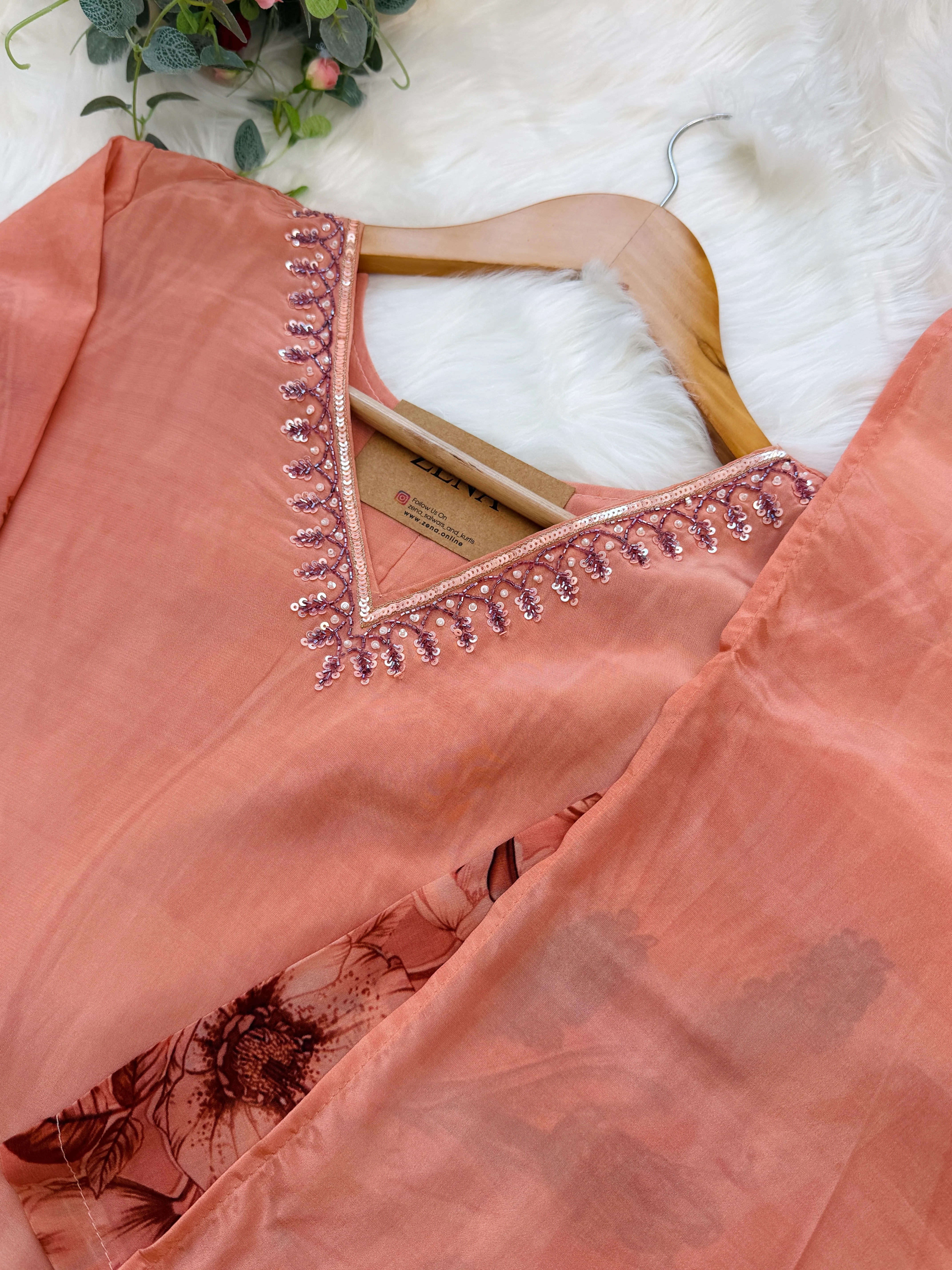 ✨ Mul Chanderi Hand Detailed V-Neck Kurti Set ✨ - Image 5