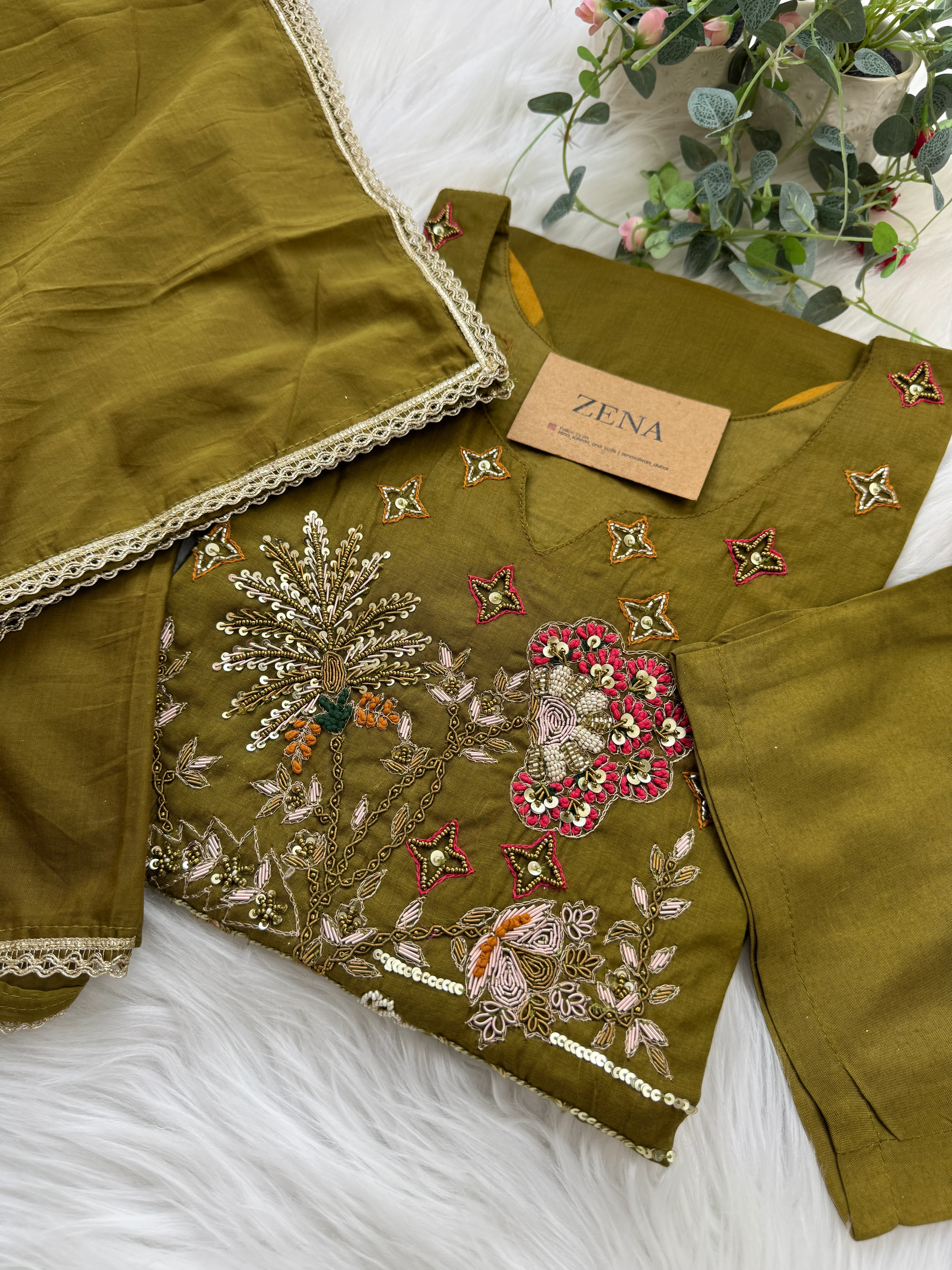 ✨ Mul Chanderi Handwork Party Wear Suit ✨