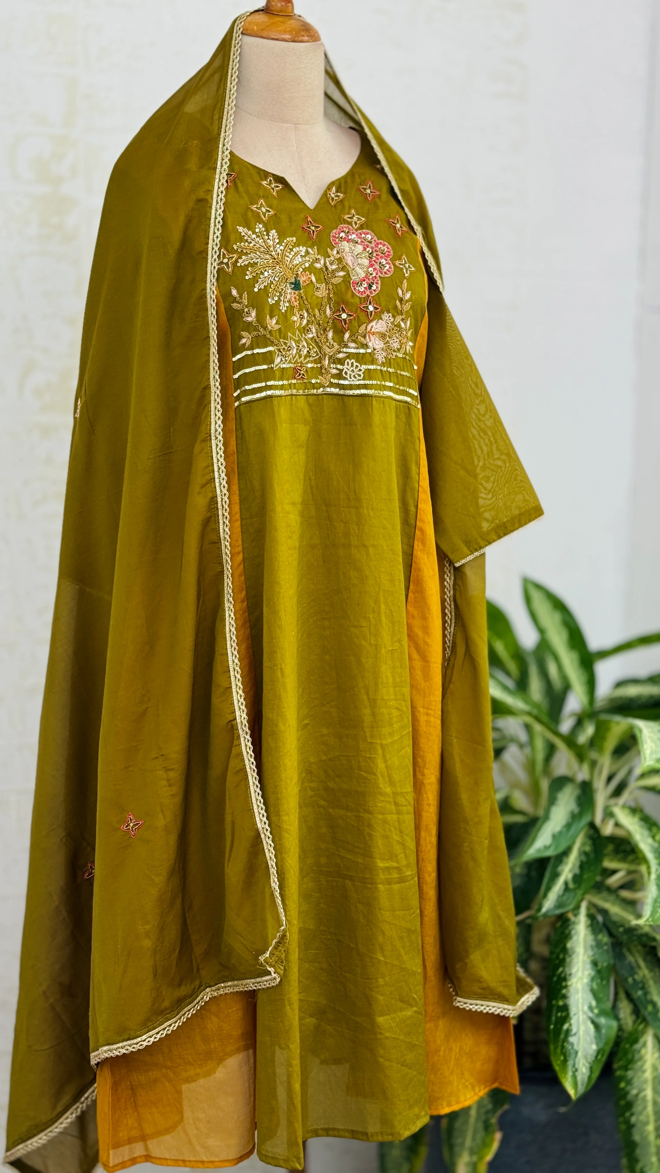 ✨ Mul Chanderi Handwork Party Wear Suit ✨ - Image 2
