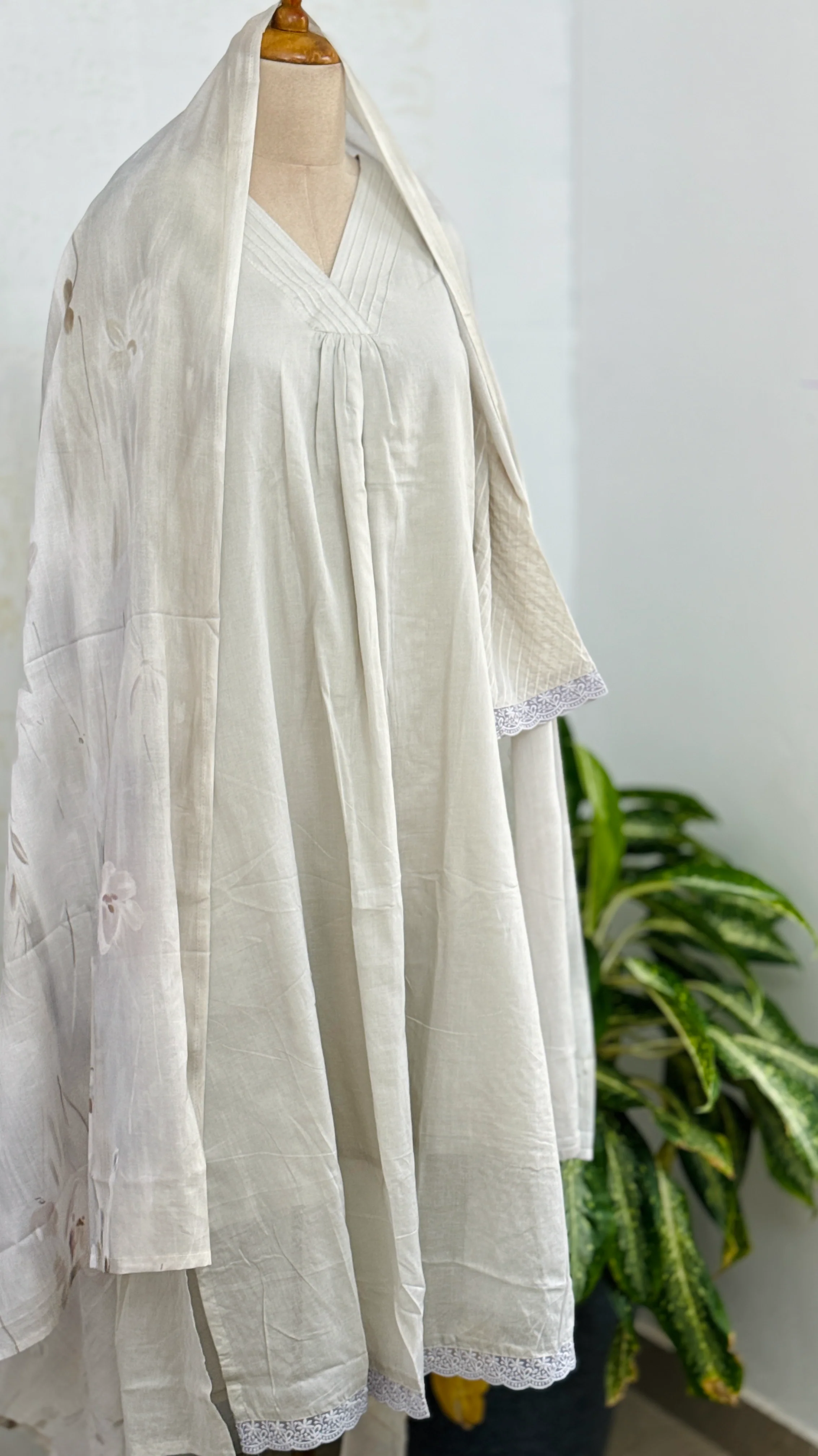 ✨ Mul Cotton Embroidered Kurti Set ✨ - Image 2