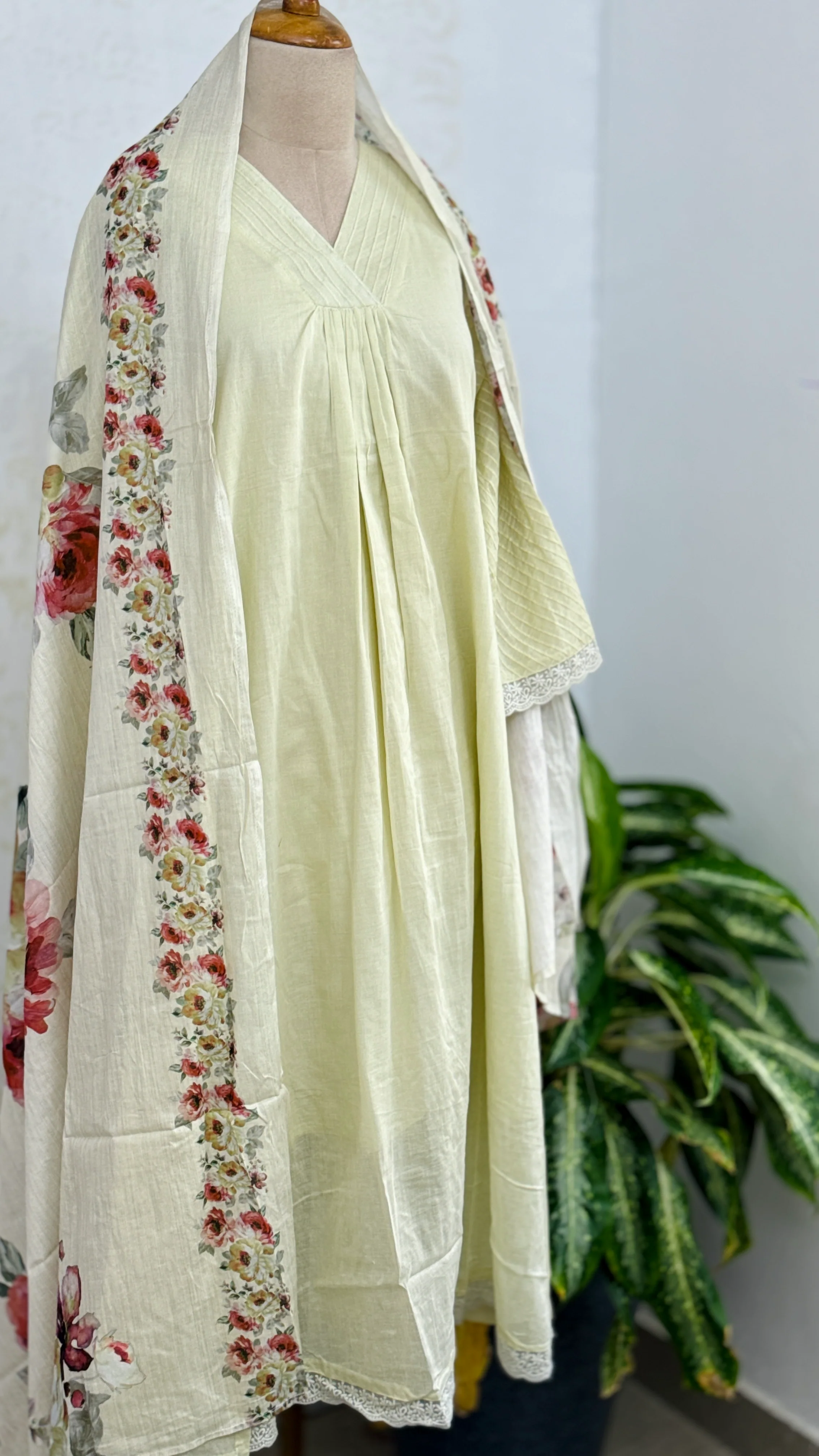 ✨ Mul Cotton Embroidered Kurti Set ✨ - Image 2