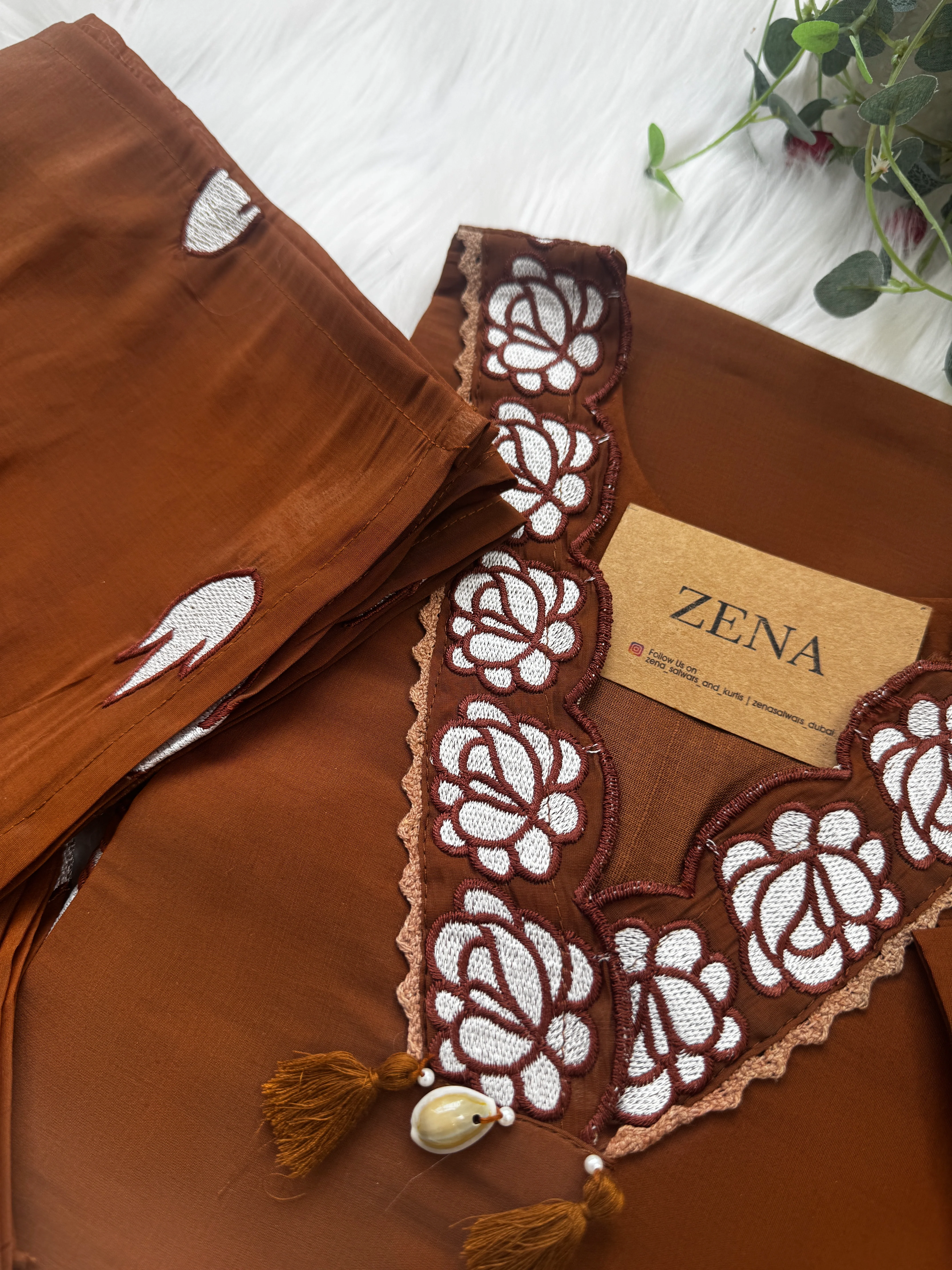 ✨ Muslin Party Wear Kurti Set with Appliqué Work ✨ - Image 4