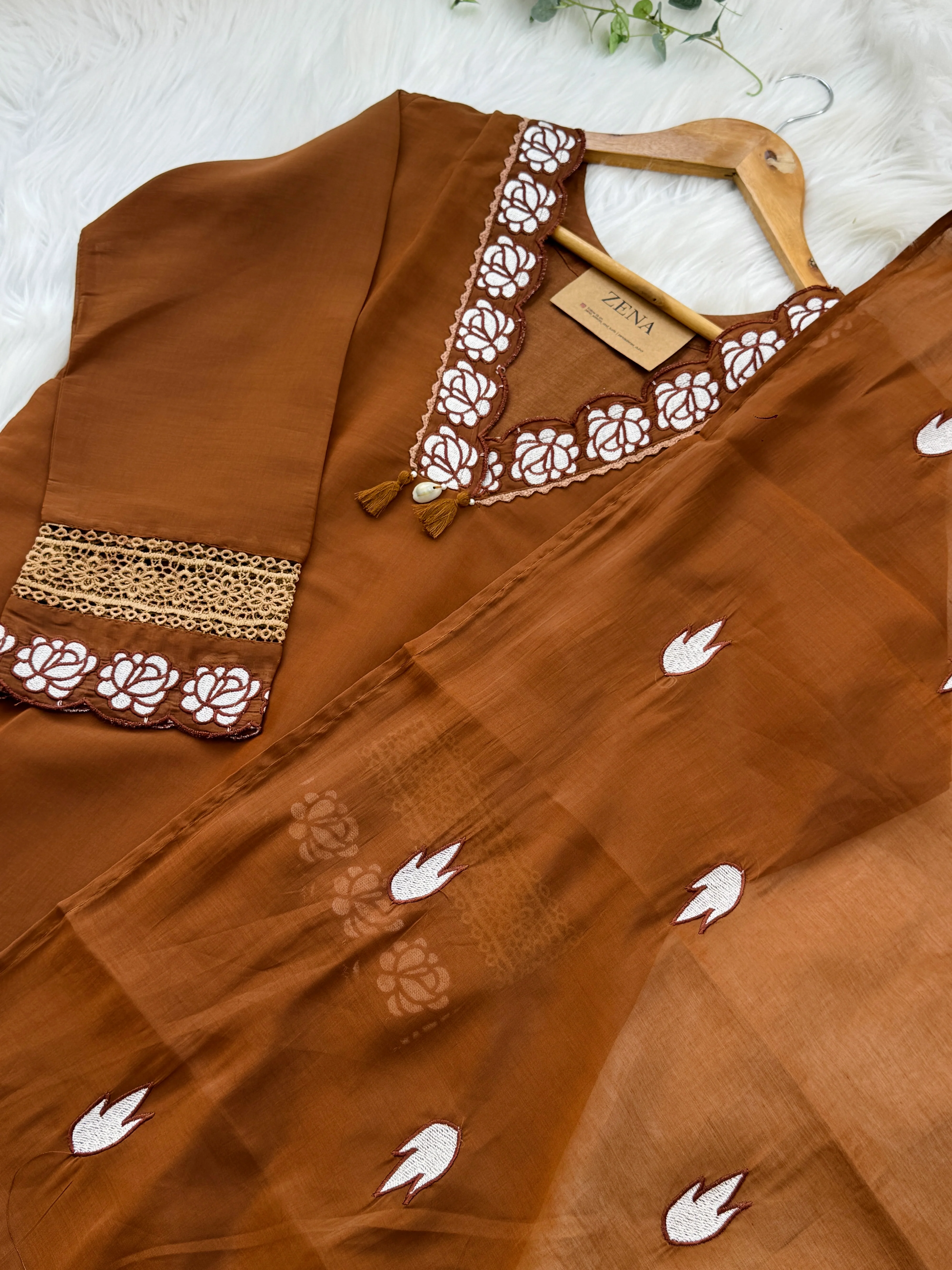 ✨ Muslin Party Wear Kurti Set with Appliqué Work ✨ - Image 5