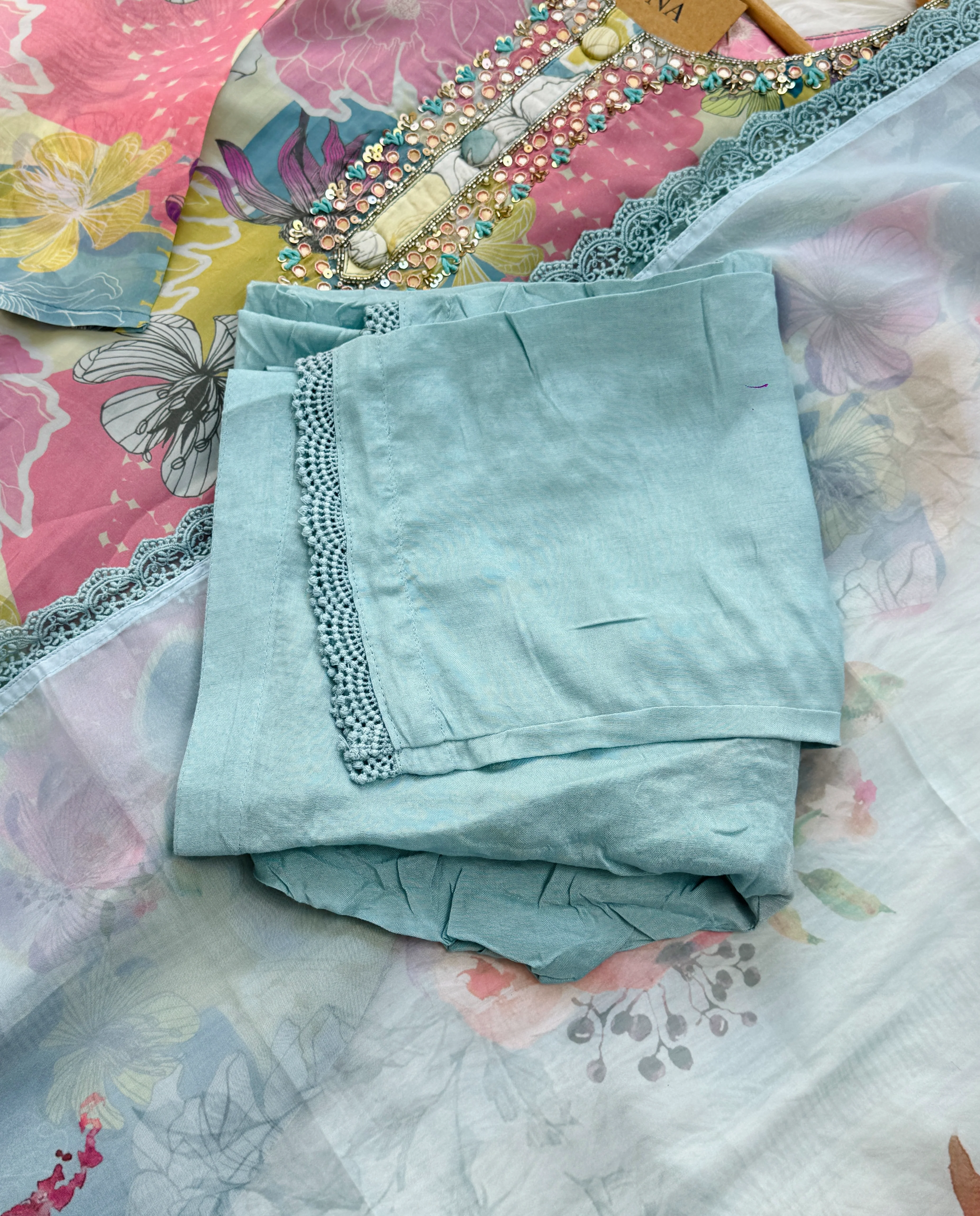 β¨ Organza Hand Detailed Kurti Set β¨ - Image 3