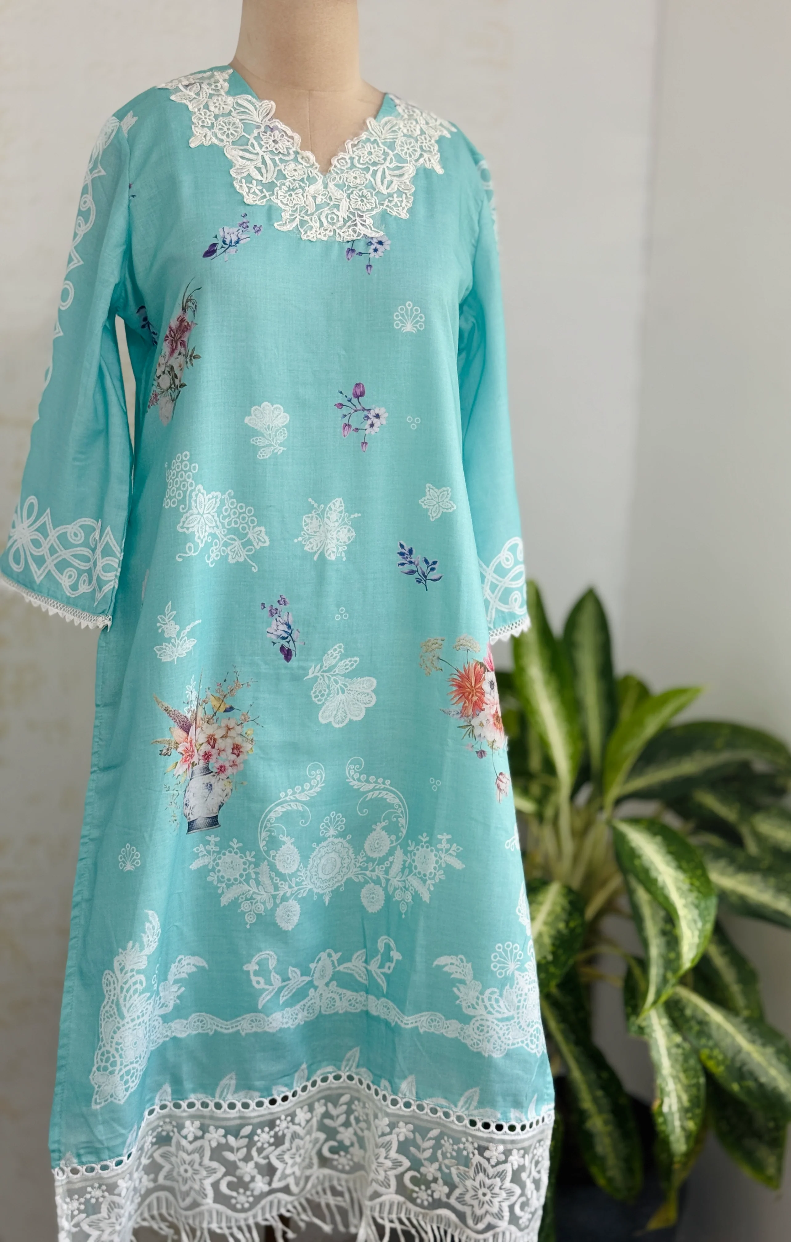 ✨ Pakistani Embroidered Cotton Kurti Set ✨ - Image 7